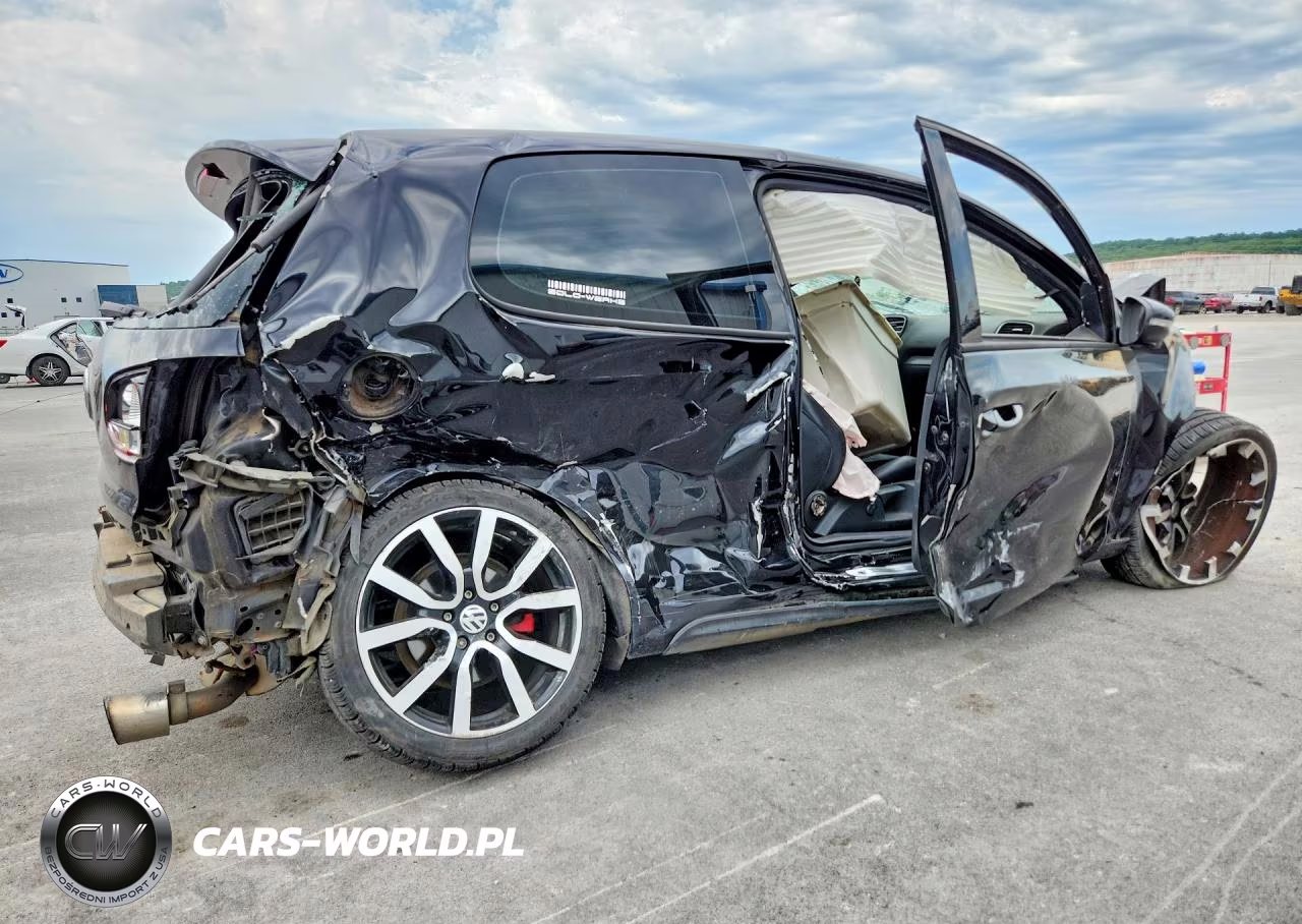 2012 Volkswagen Gti VIN:WVWFV7AJ3CW347092 - 3