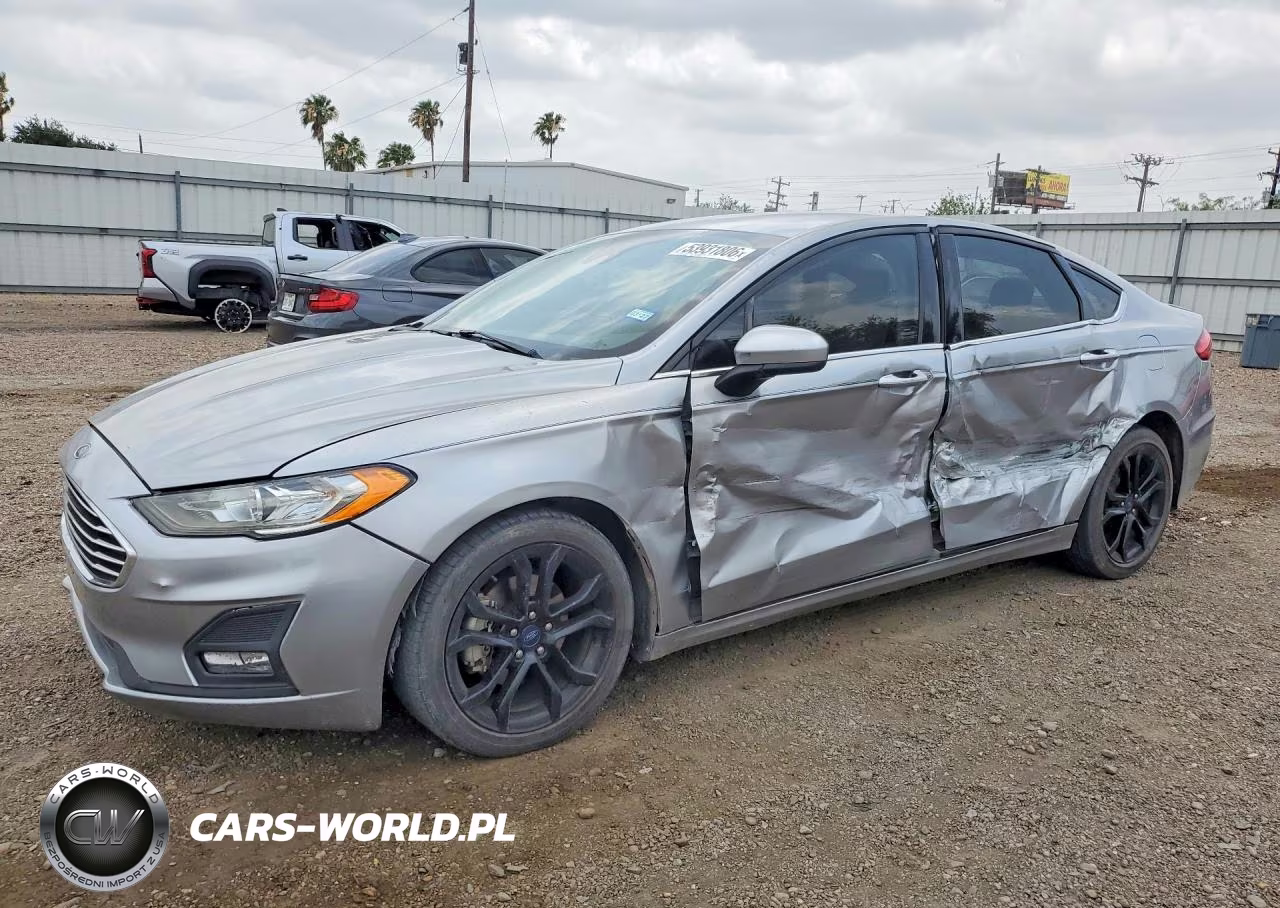 2020 Ford Fusion Se – zdjęcie 1 z 12