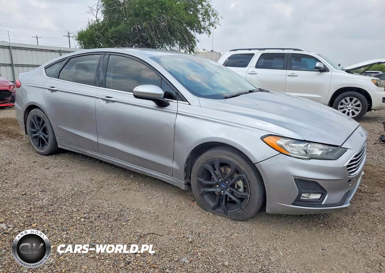 2020 Ford Fusion Se VIN:3FA6P0HDXLR168557 - 4