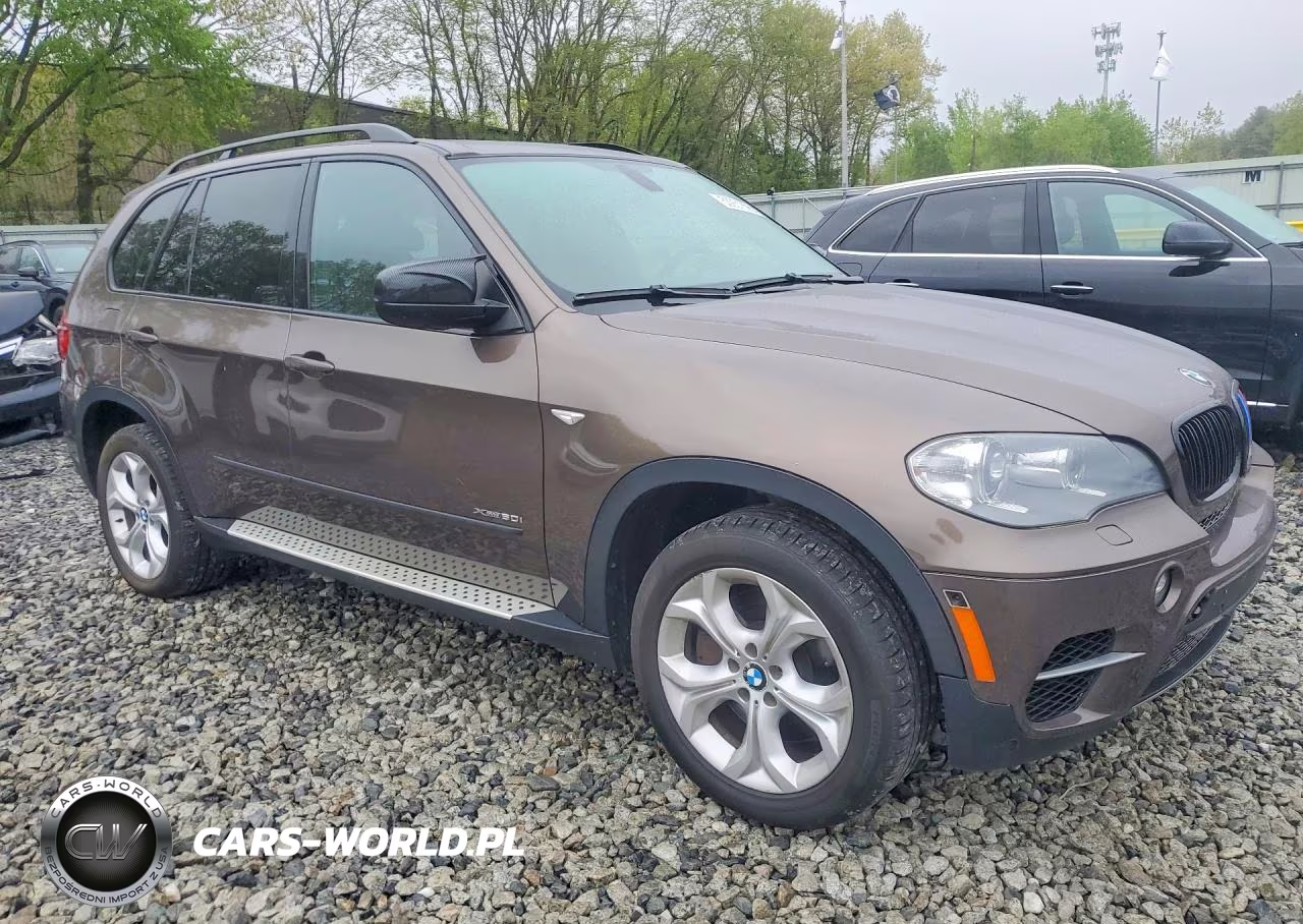 2012 BMW X5 xDrive50I VIN:5UXZV8C5XCL423491 - 4