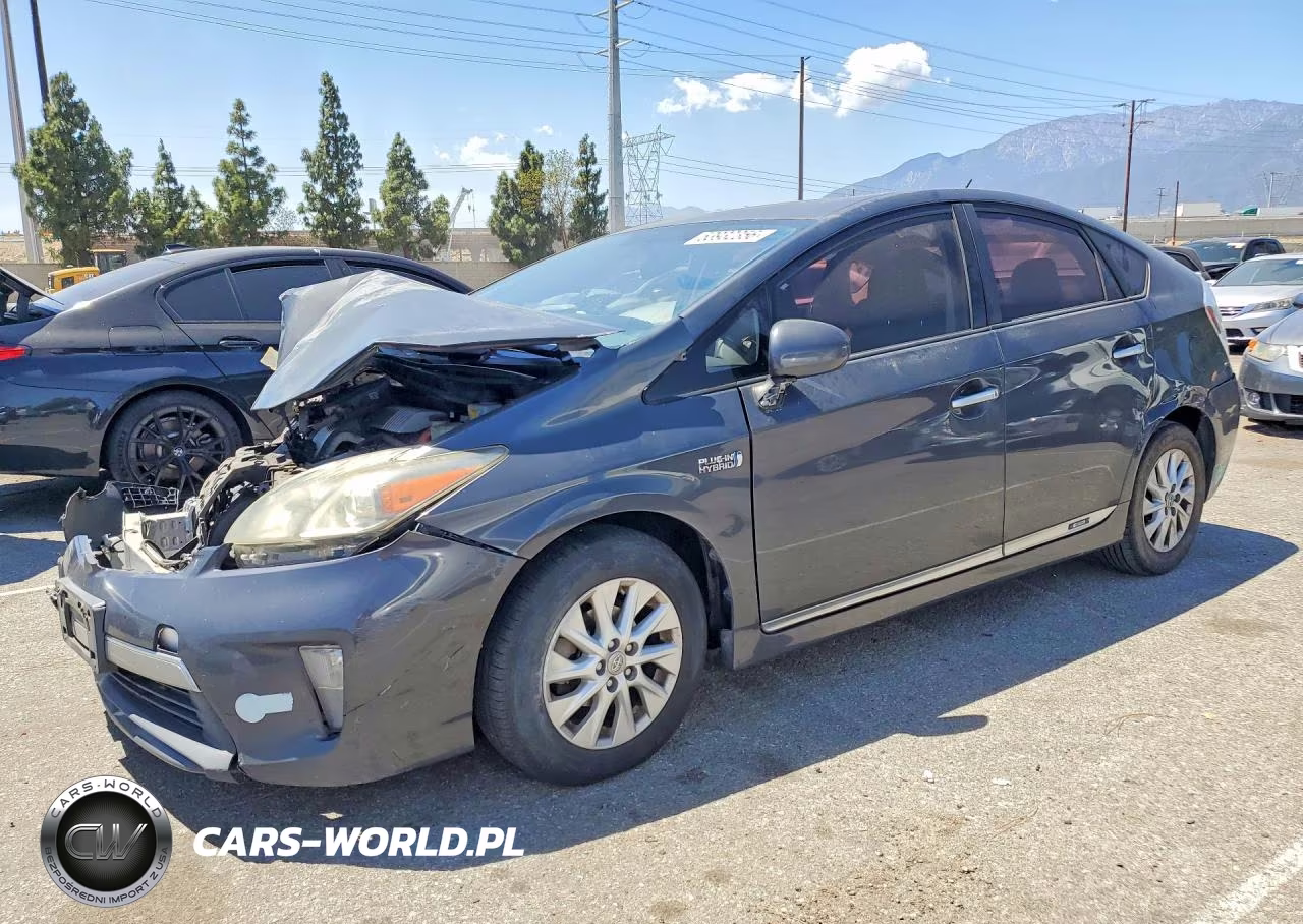 2013 Toyota Prius Plug-In Hybrid Base