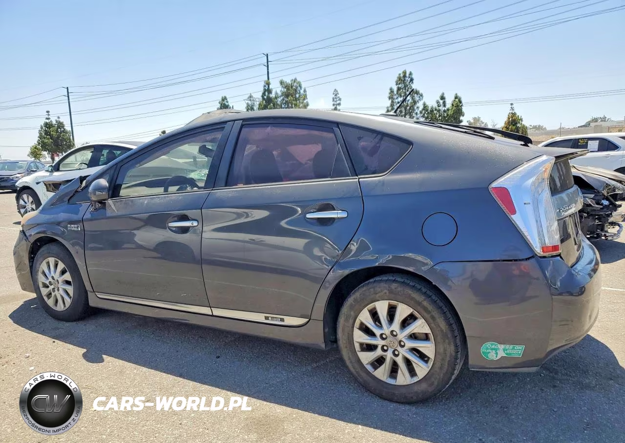 2013 Toyota Prius Plug-In Hybrid Base VIN:JTDKN3DP7D3041913 - 2