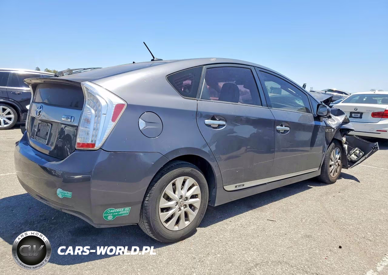2013 Toyota Prius Plug-In Hybrid Base VIN:JTDKN3DP7D3041913 - 3
