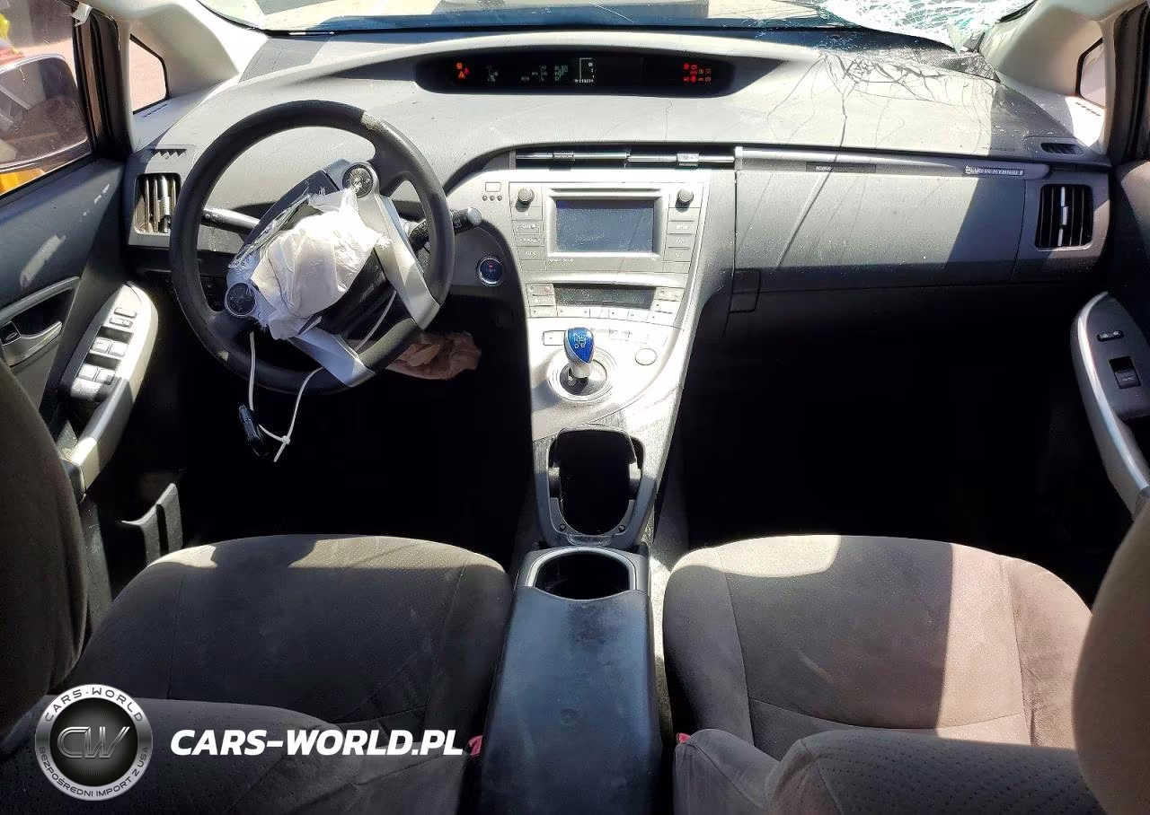 2013 Toyota Prius Plug-In Hybrid Base VIN:JTDKN3DP7D3041913 - 8