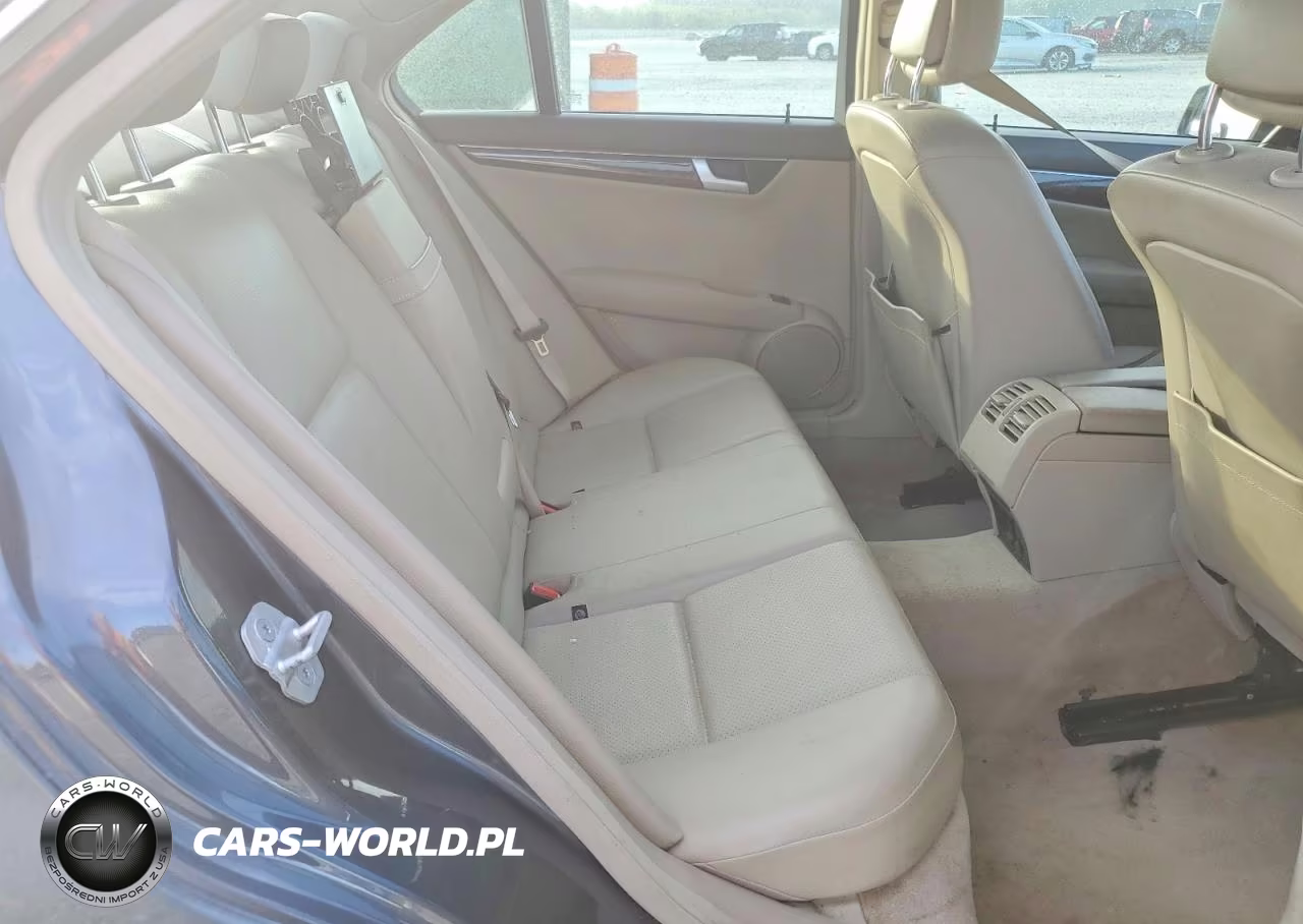 2014 Mercedes-Benz C 250 VIN:WDDGF4HB5ER307330 - 10
