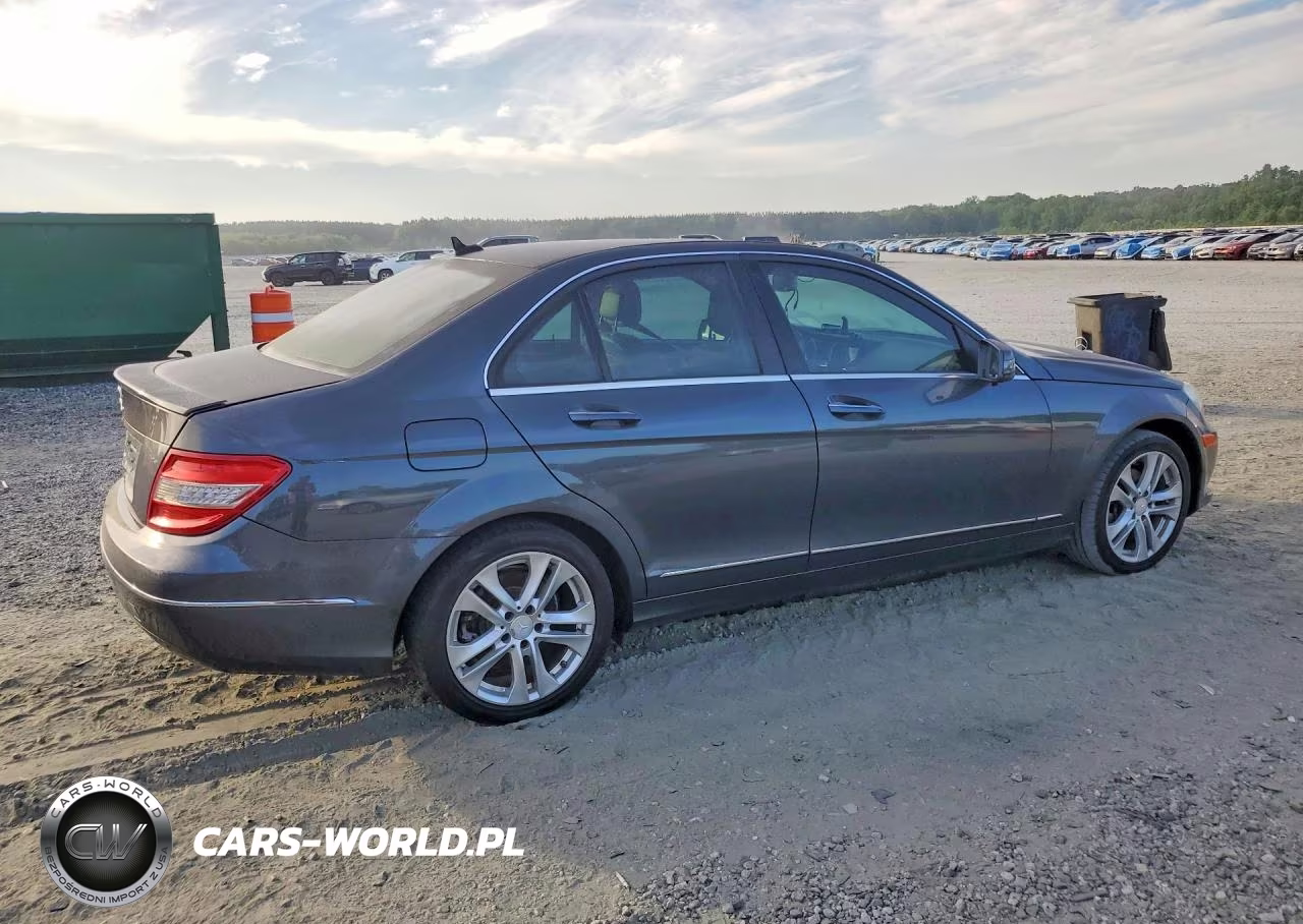 2014 Mercedes-Benz C 250 VIN:WDDGF4HB5ER307330 - 3