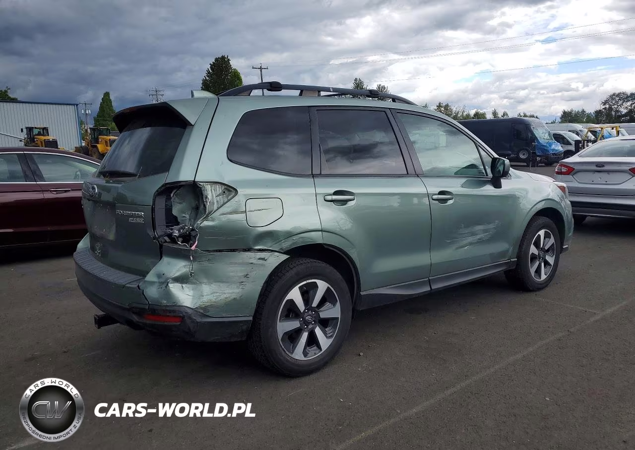 2017 Subaru Forester 2.5I Premium VIN:JF2SJAEC0HH510930 - 3