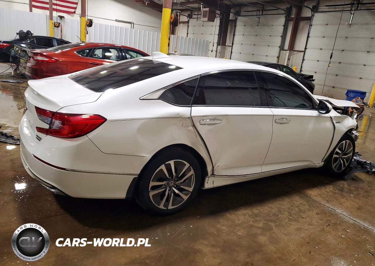 2020 Honda Accord Touring Hybrid VIN:1HGCV3F95LA008570 - 3