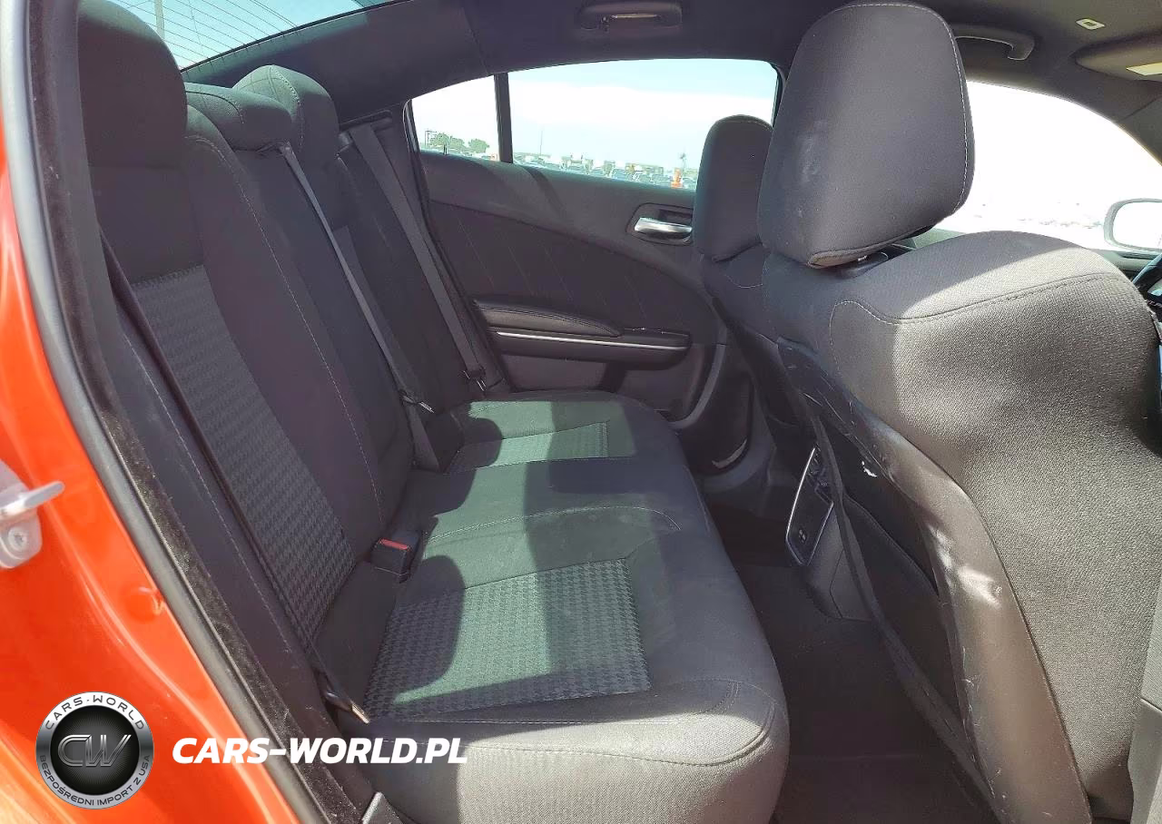 2019 Dodge Charger Scat Pack VIN:2C3CDXGJ0KH633478 - 10