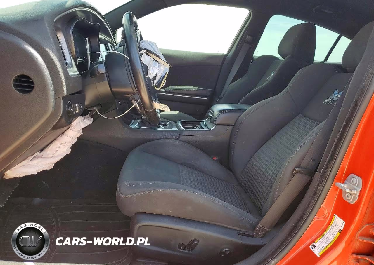 2019 Dodge Charger Scat Pack VIN:2C3CDXGJ0KH633478 - 7