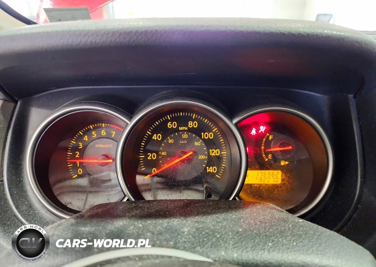 2008 Nissan Versa 1.8 S VIN:3N1BC13E88L400855 - 9
