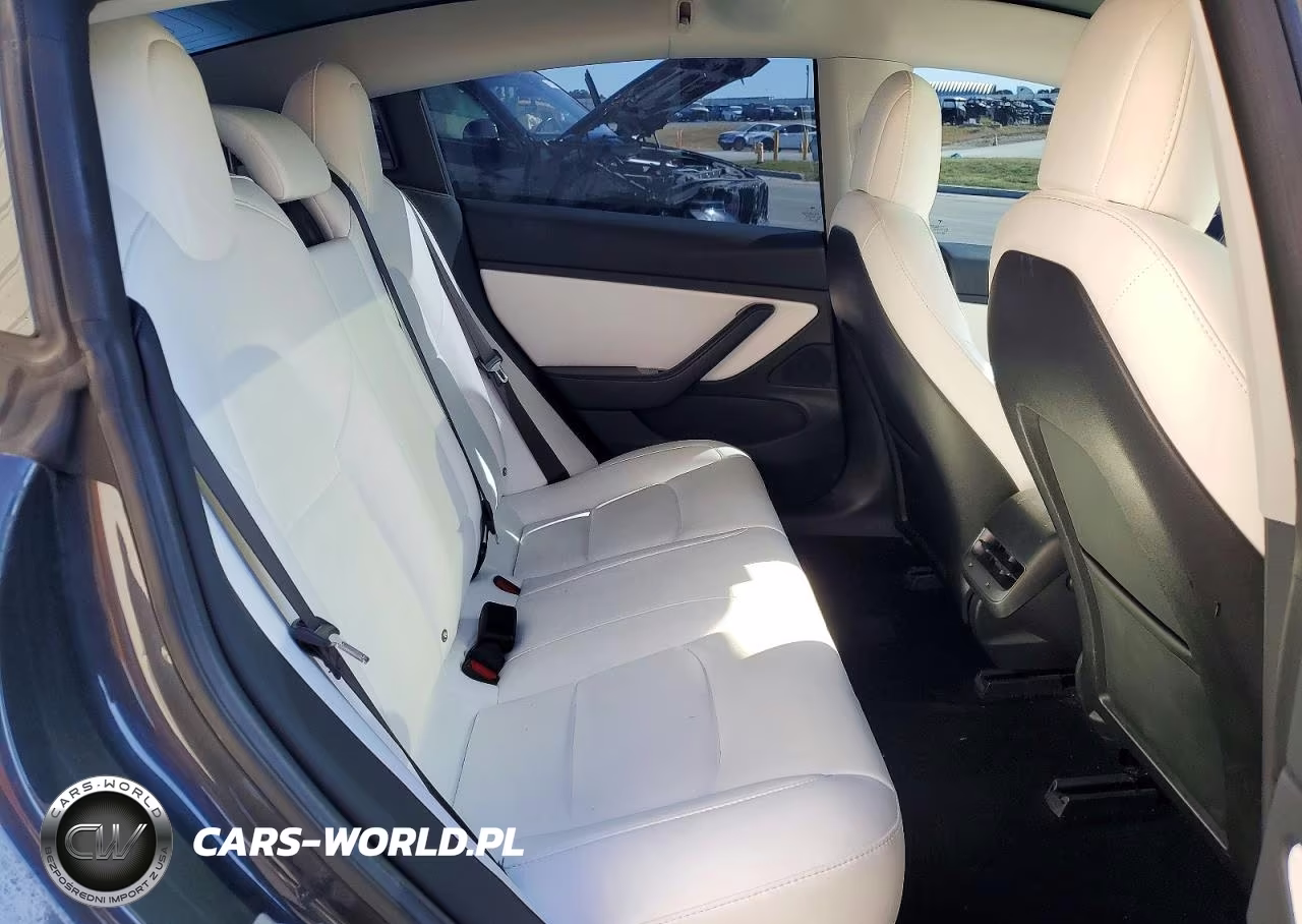 2018 Tesla Model 3 VIN:5YJ3E1EBXJF079372 - 10