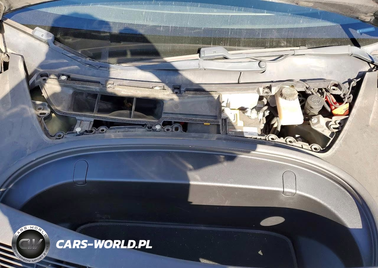 2018 Tesla Model 3 VIN:5YJ3E1EBXJF079372 - 11