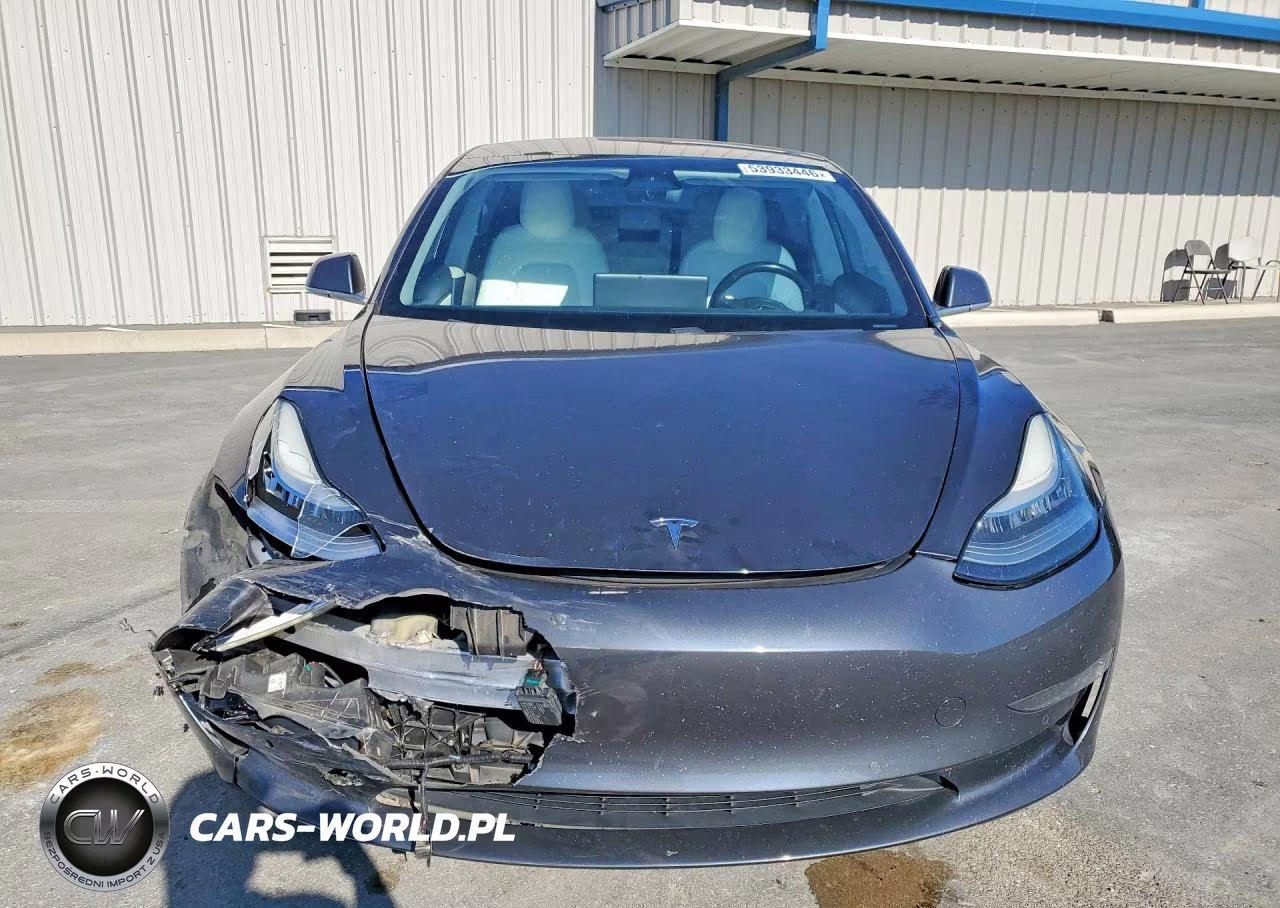 2018 Tesla Model 3 VIN:5YJ3E1EBXJF079372 - 5
