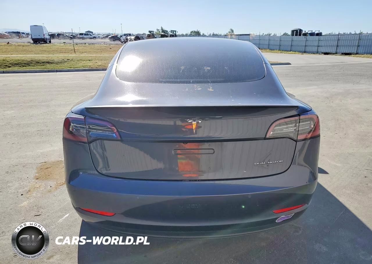 2018 Tesla Model 3 VIN:5YJ3E1EBXJF079372 - 6