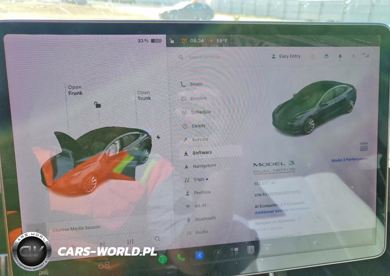 2018 Tesla Model 3 VIN:5YJ3E1EBXJF079372 - 9
