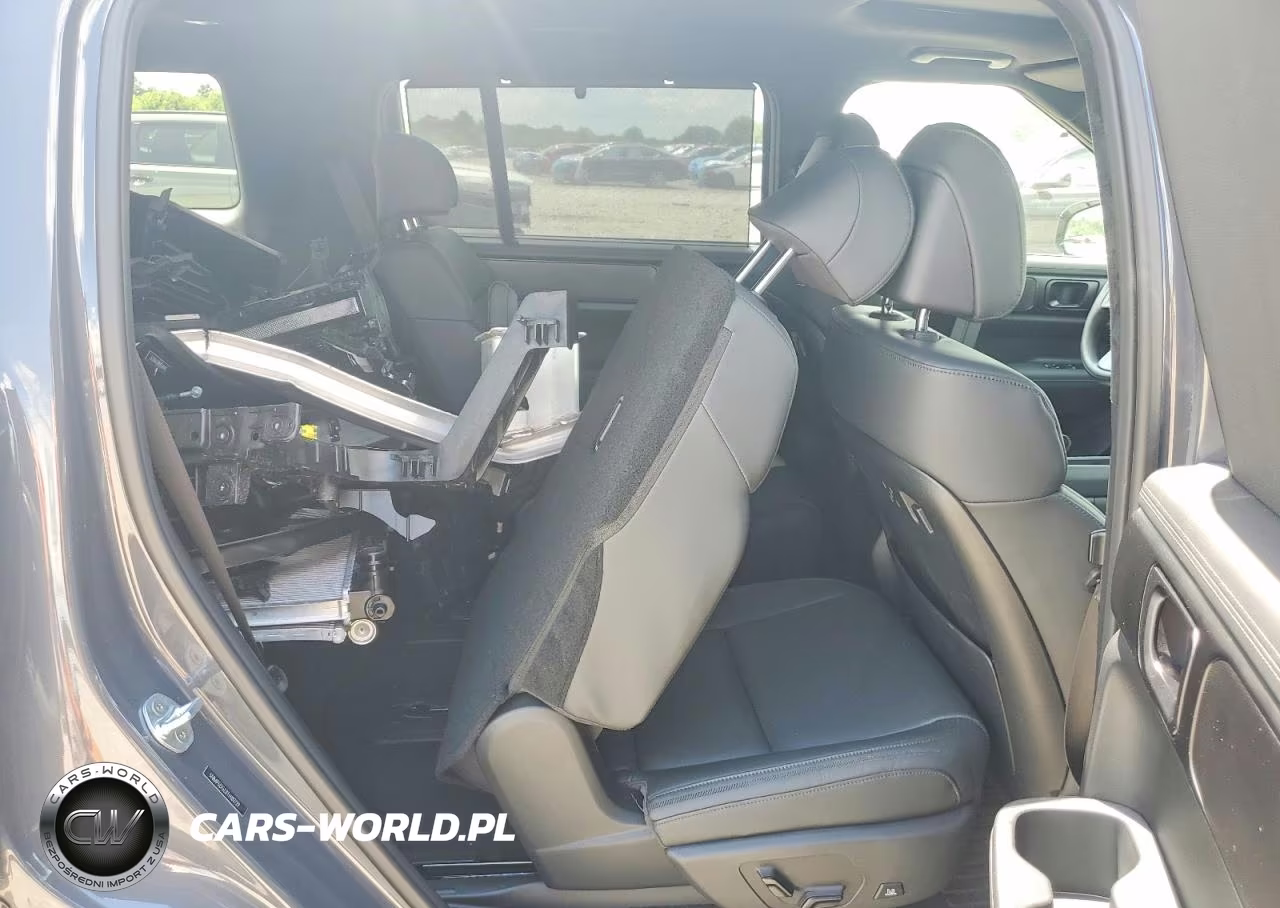 2026 Hyundai Santa Fe Calligraphy VIN:5NMP5DGL0TH182729 - 11