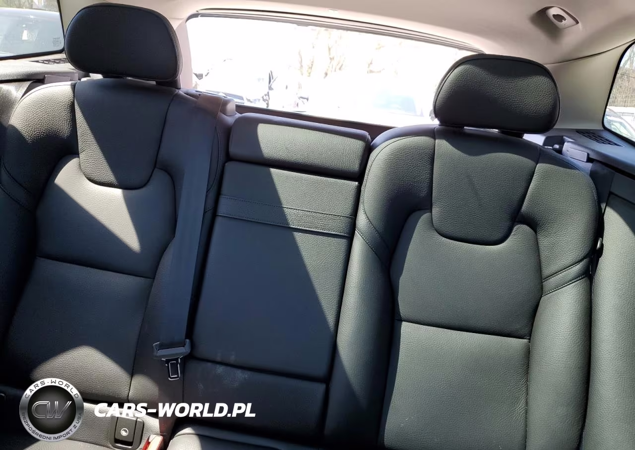 2018 Volvo Xc60 T6 Momentum VIN:YV4A22RK9J1034154 - 10