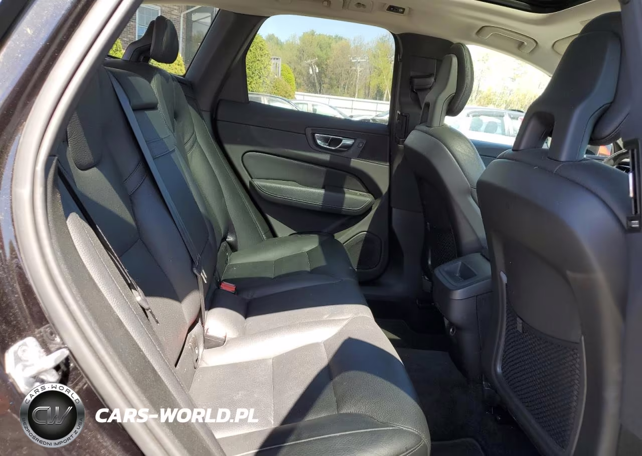 2018 Volvo Xc60 T6 Momentum VIN:YV4A22RK9J1034154 - 11