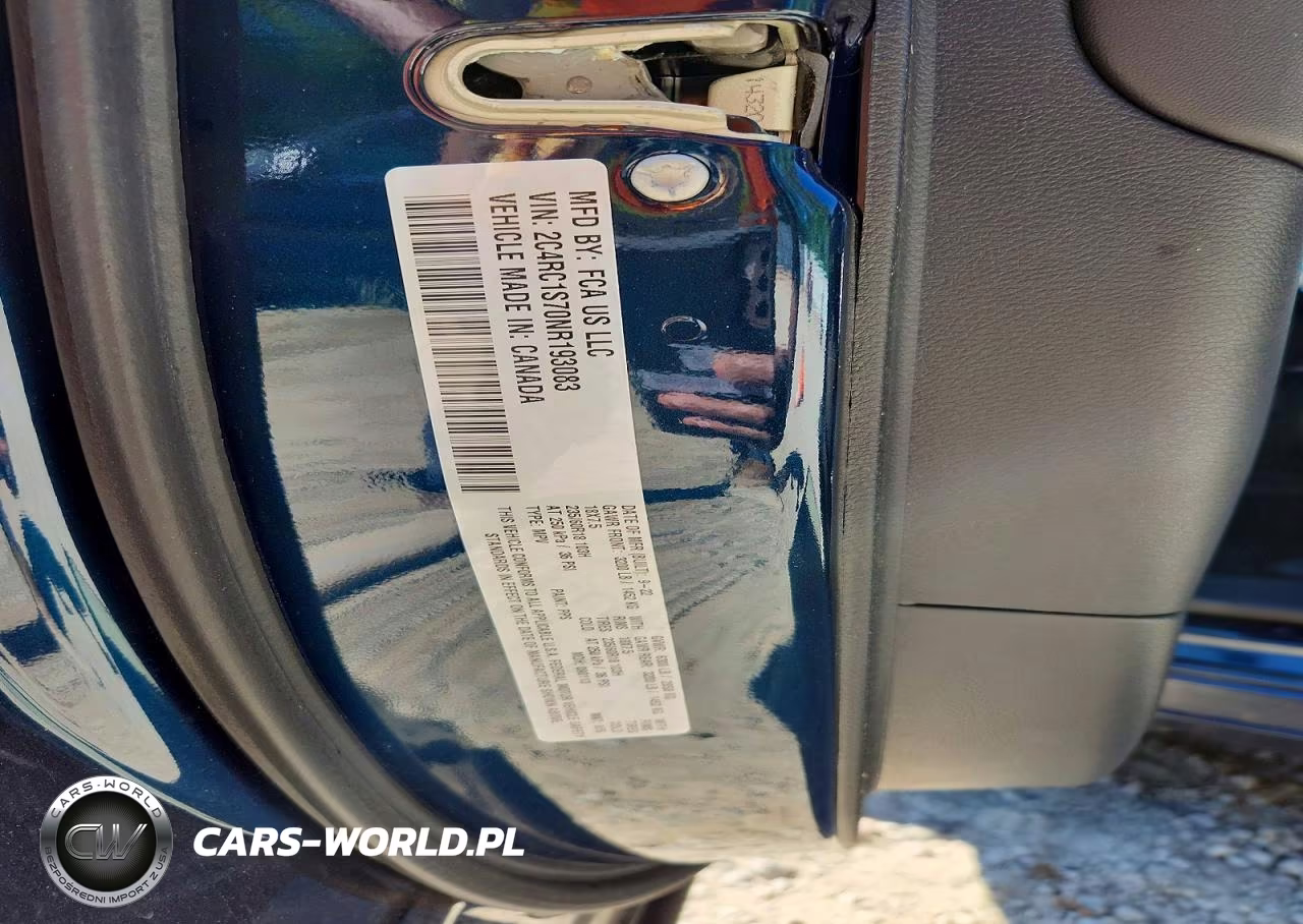 2022 Chrysler Pacifica Hybrid Limited VIN:2C4RC1S70NR193083 - 14