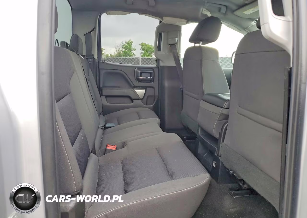 2018 Chevrolet Silverado C1500 Lt VIN:1GCRCREC0JZ173360 - 10