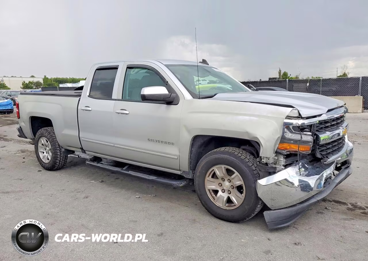 2018 Chevrolet Silverado C1500 Lt VIN:1GCRCREC0JZ173360 - 4