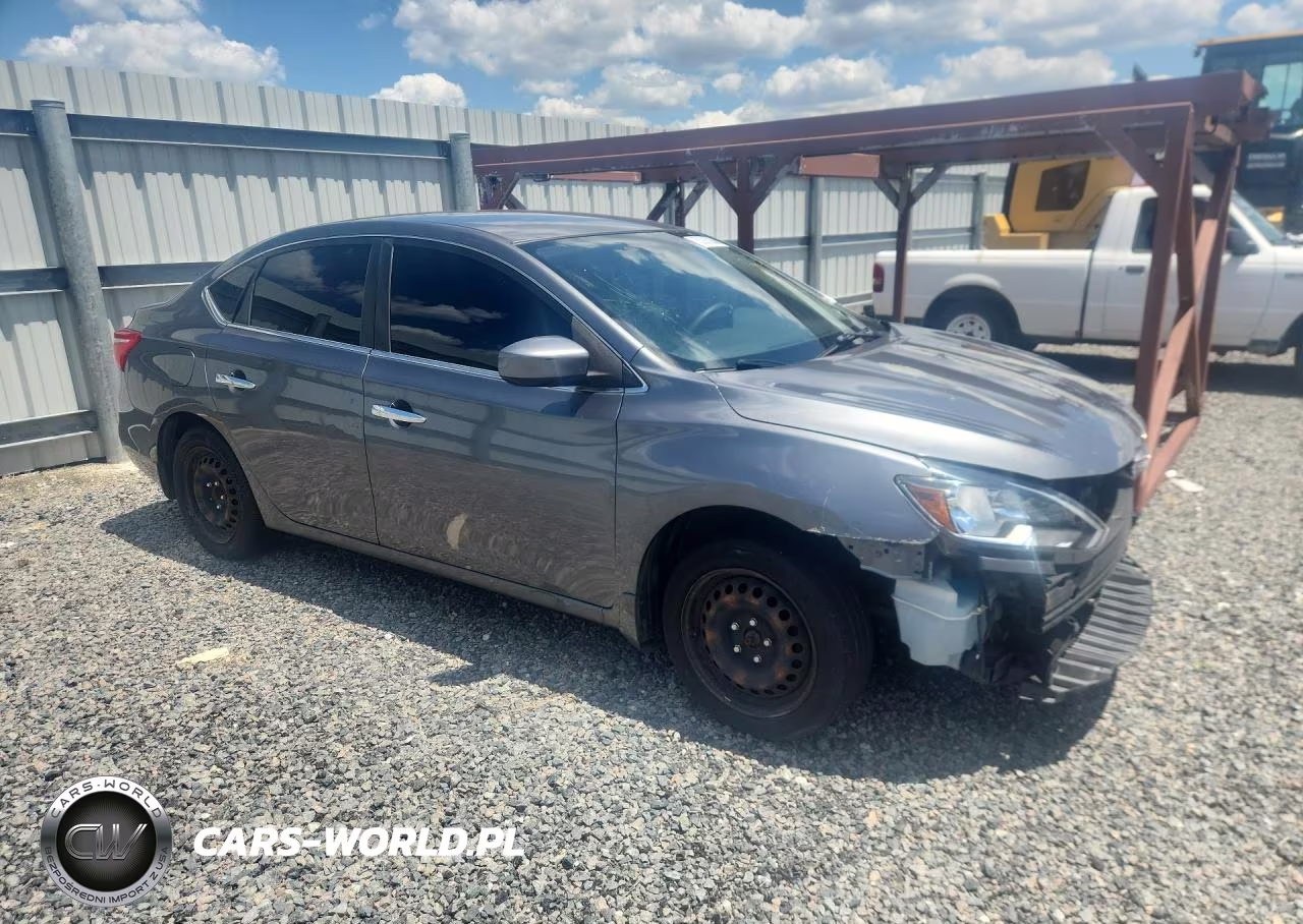 2017 Nissan Sentra S VIN:3N1AB7AP3HY405552 - 4