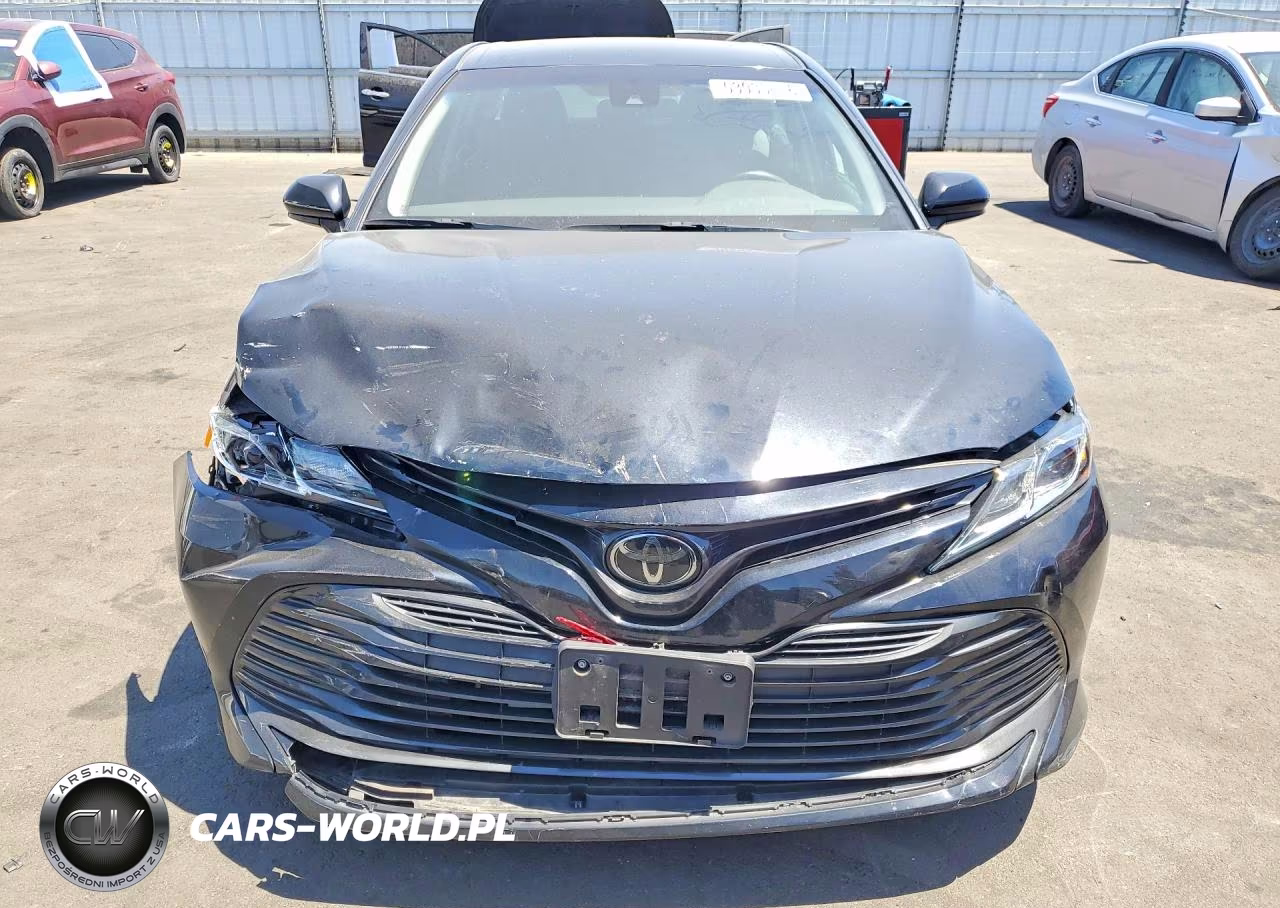 2020 Toyota Camry Le VIN:4T1C11AK8LU363297 - 5
