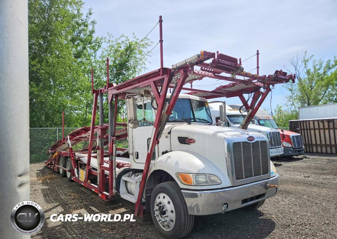 2012 Peterbilt 348