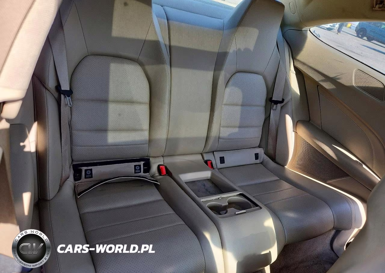 2012 Mercedes-Benz C 350 VIN:WDDGJ5HB5CF741055 - 10