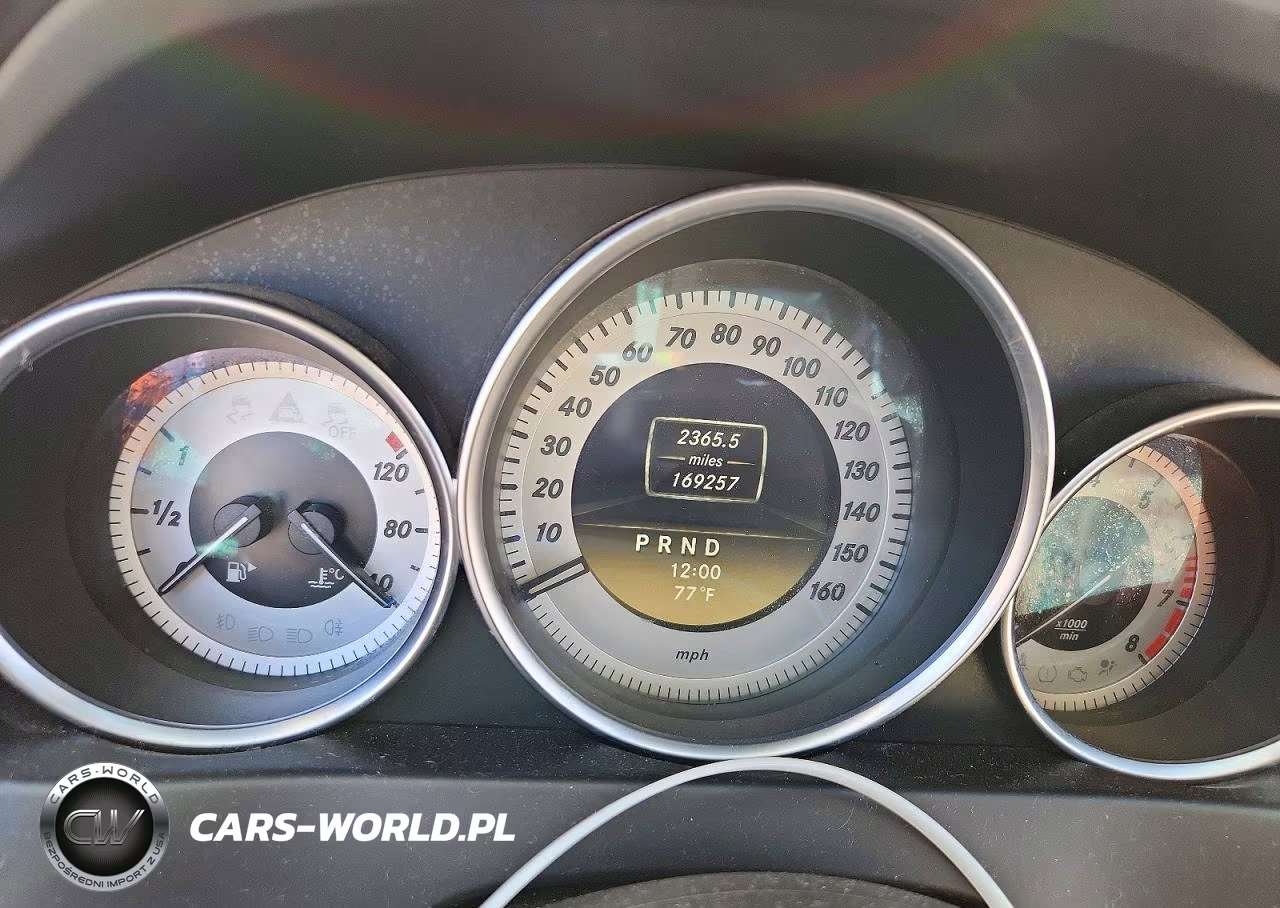 2012 Mercedes-Benz C 350 VIN:WDDGJ5HB5CF741055 - 9