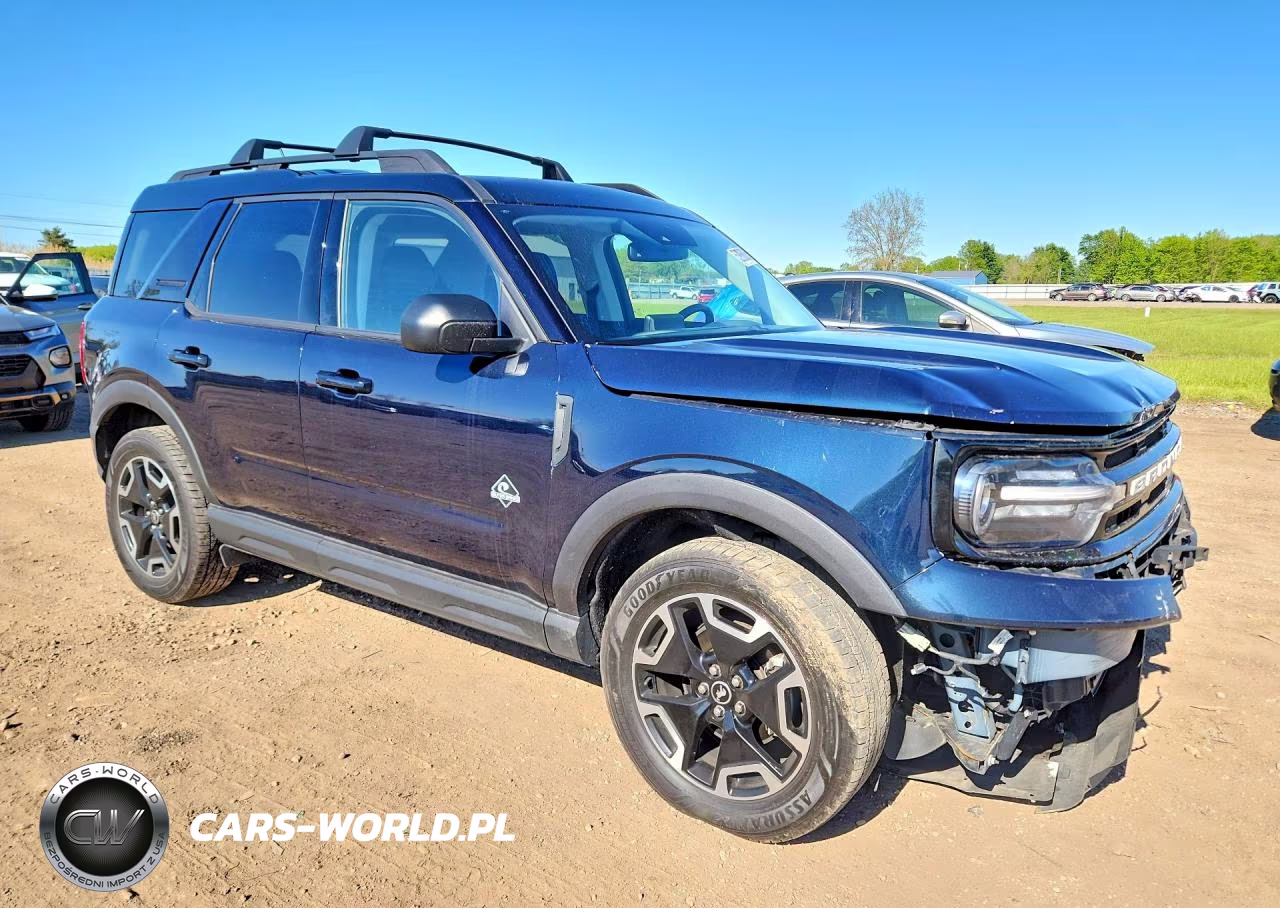 2021 Ford Bronco Sport Outer Banks VIN:3FMCR9C68MRA37662 - 4