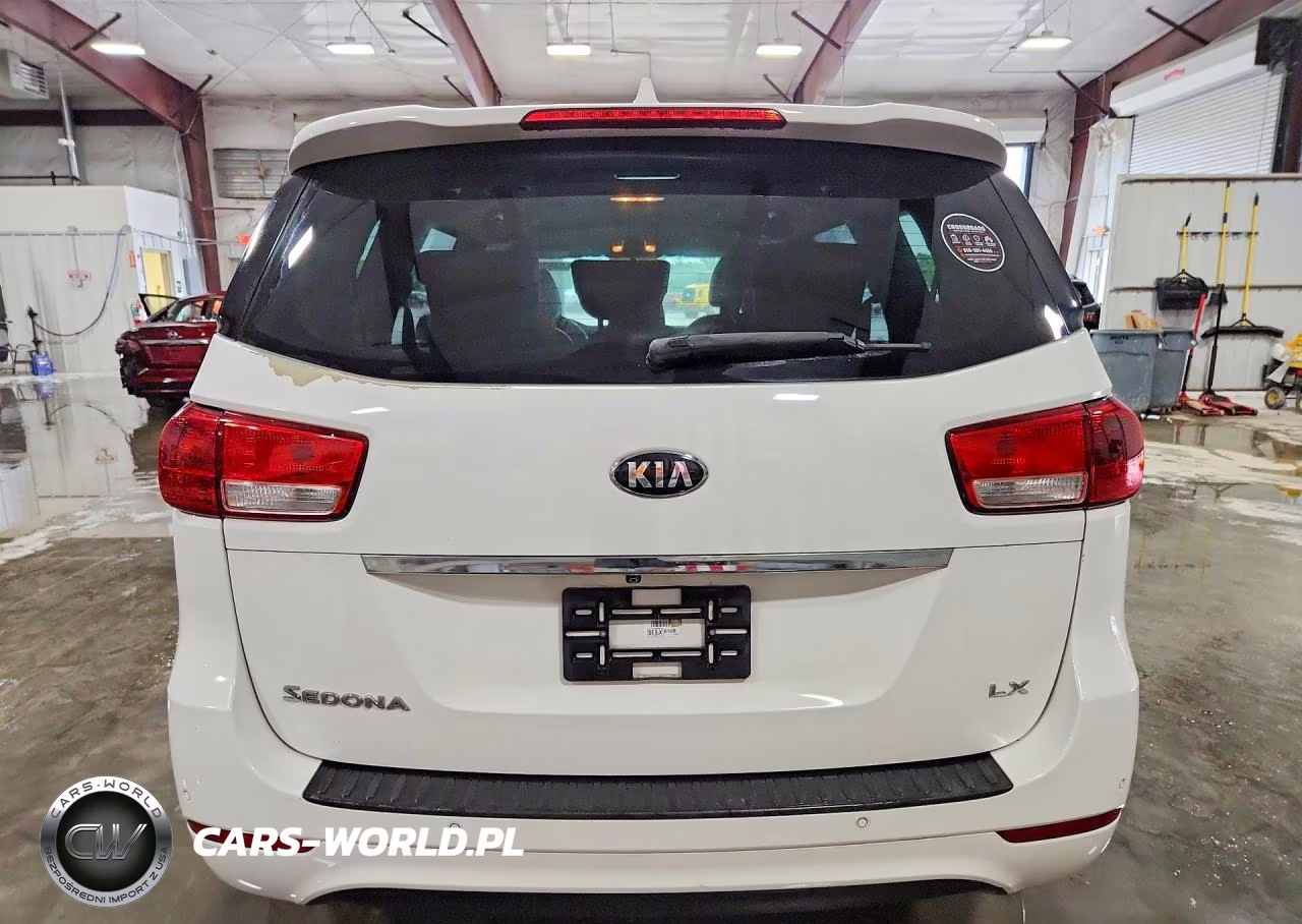 2017 Kia Sedona Lx VIN:KNDMB5C10H6328749 - 6