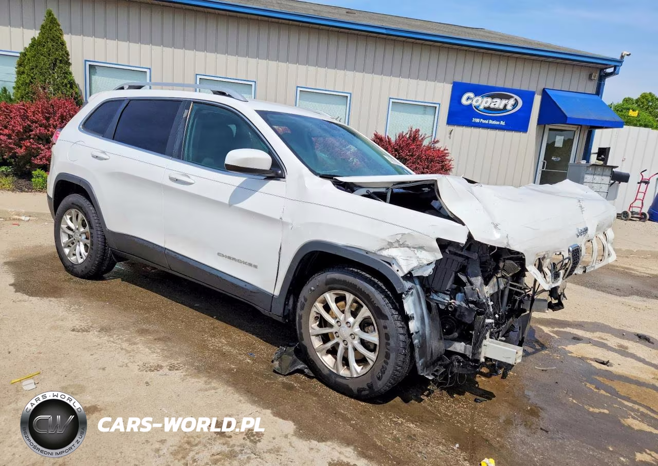2019 Jeep Cherokee Latitude VIN:1C4PJLCB3KD348414 - 4