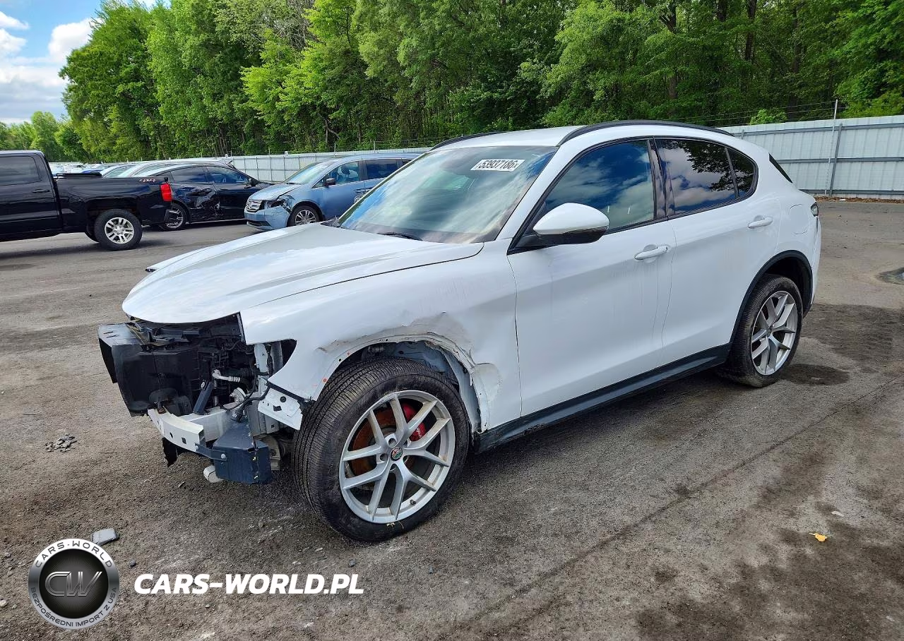 2018 Alfa Romeo Stelvio Ti Sport