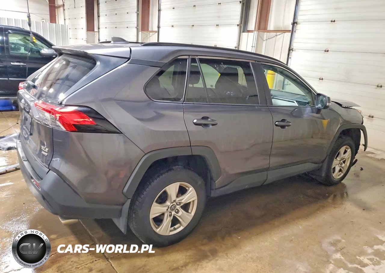 2019 Toyota Rav4 Xle VIN:2T3P1RFV5KC060214 - 3