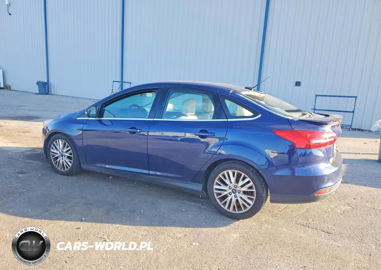 2016 Ford Focus Titanium VIN:1FADP3J28GL287925 - 2