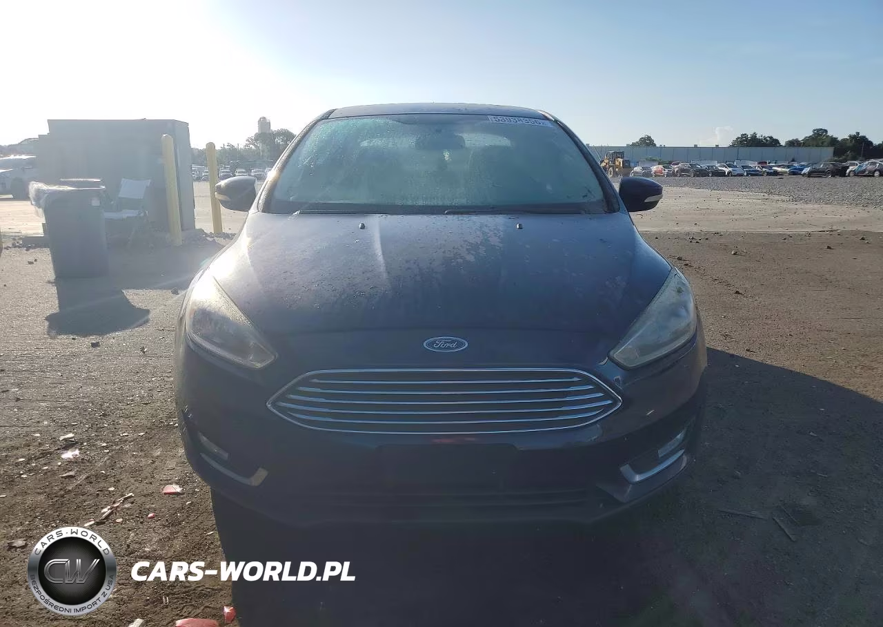 2016 Ford Focus Titanium VIN:1FADP3J28GL287925 - 5