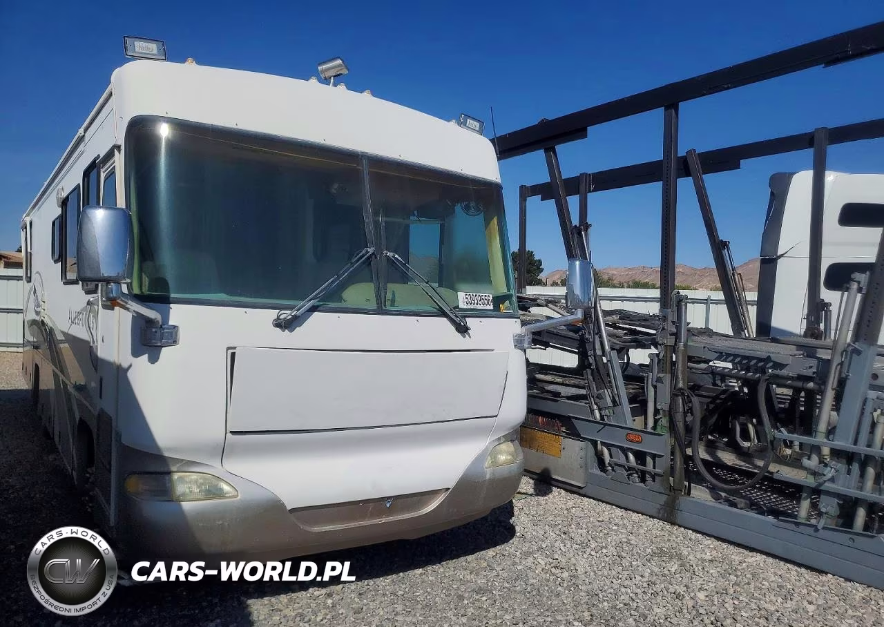 2000 Freightliner Chassis X Line Motor Home