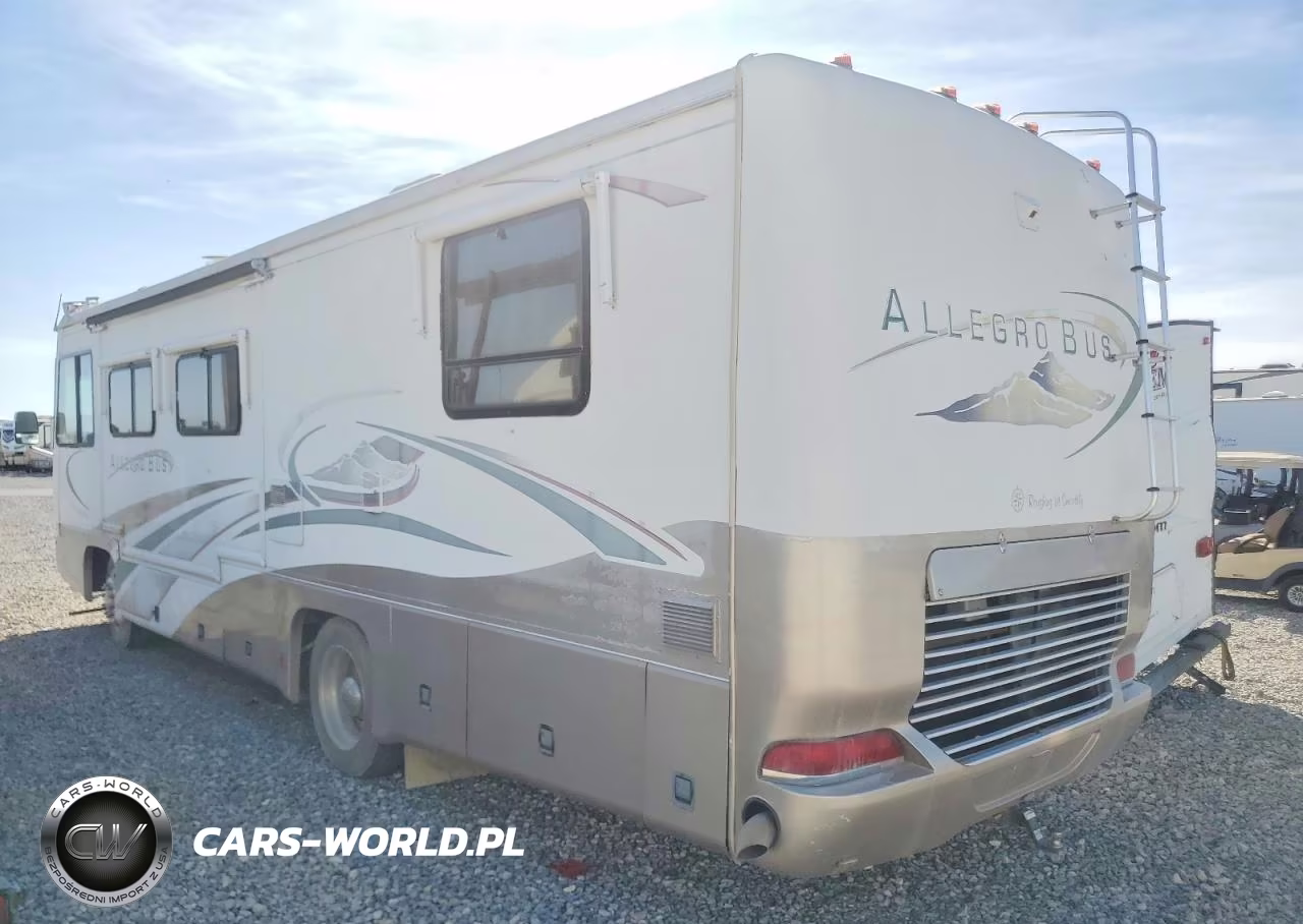 2000 Freightliner Chassis X Line Motor Home VIN:4UZ6XFBA5YCF99159 - 3