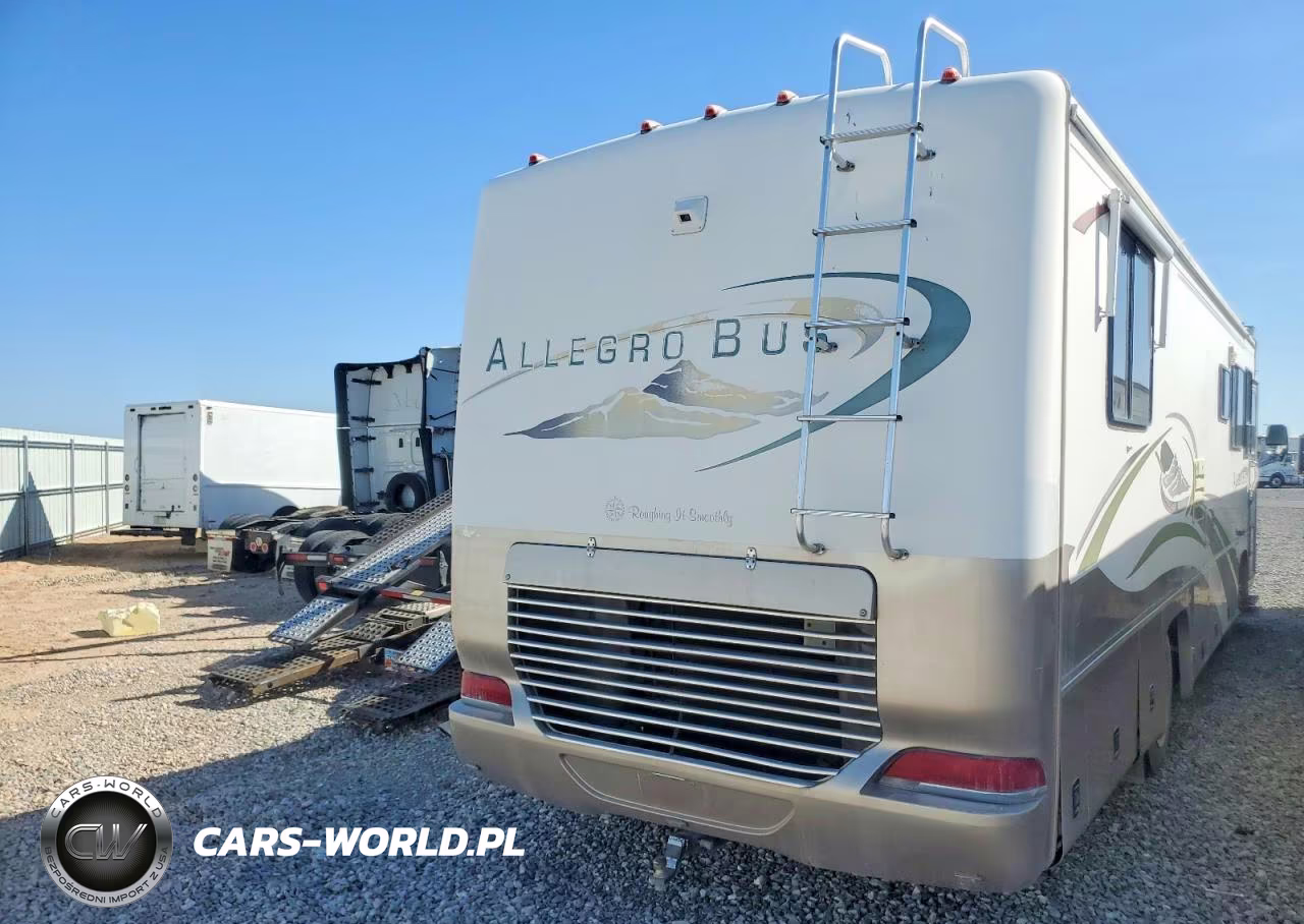 2000 Freightliner Chassis X Line Motor Home VIN:4UZ6XFBA5YCF99159 - 4