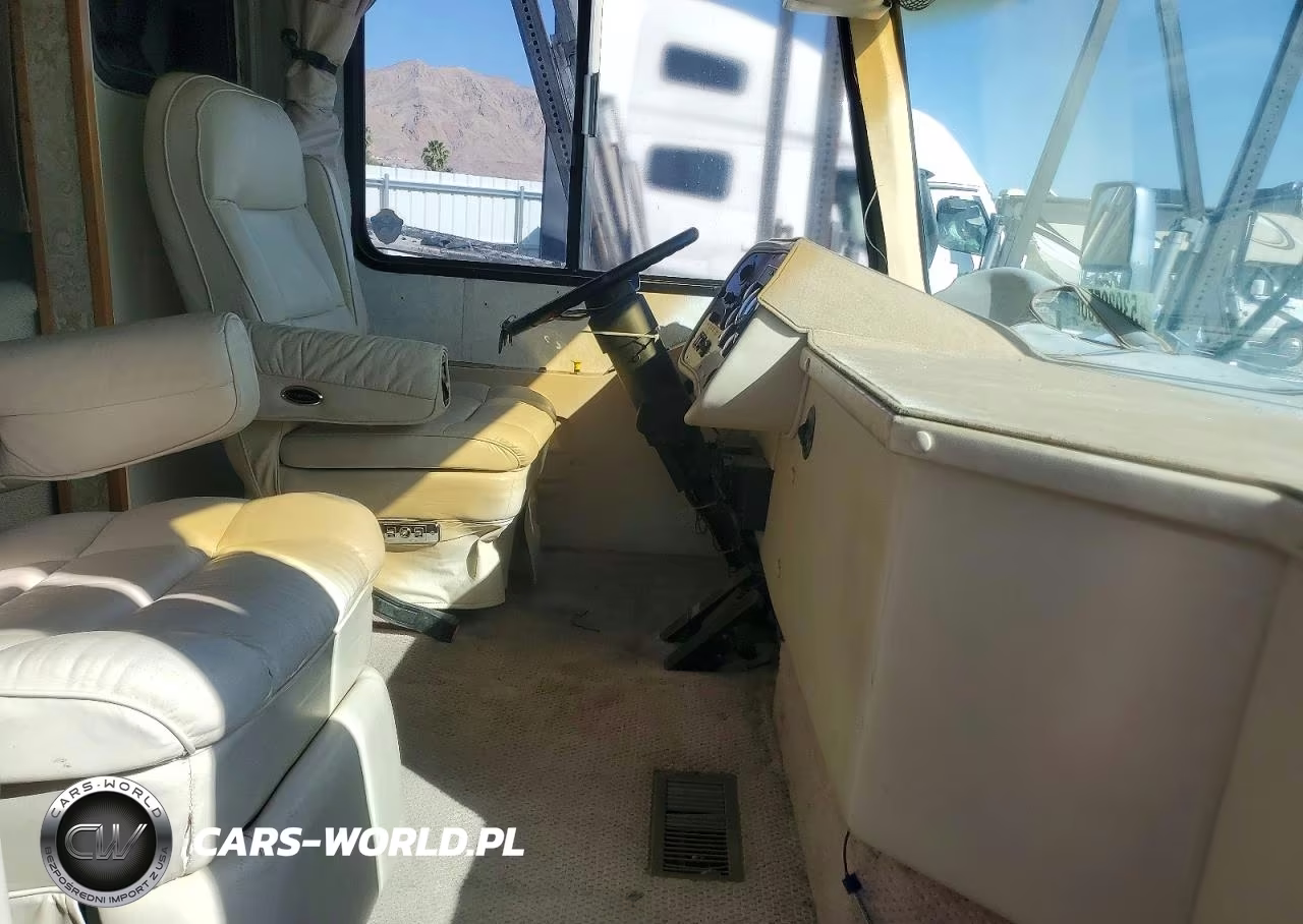2000 Freightliner Chassis X Line Motor Home VIN:4UZ6XFBA5YCF99159 - 5