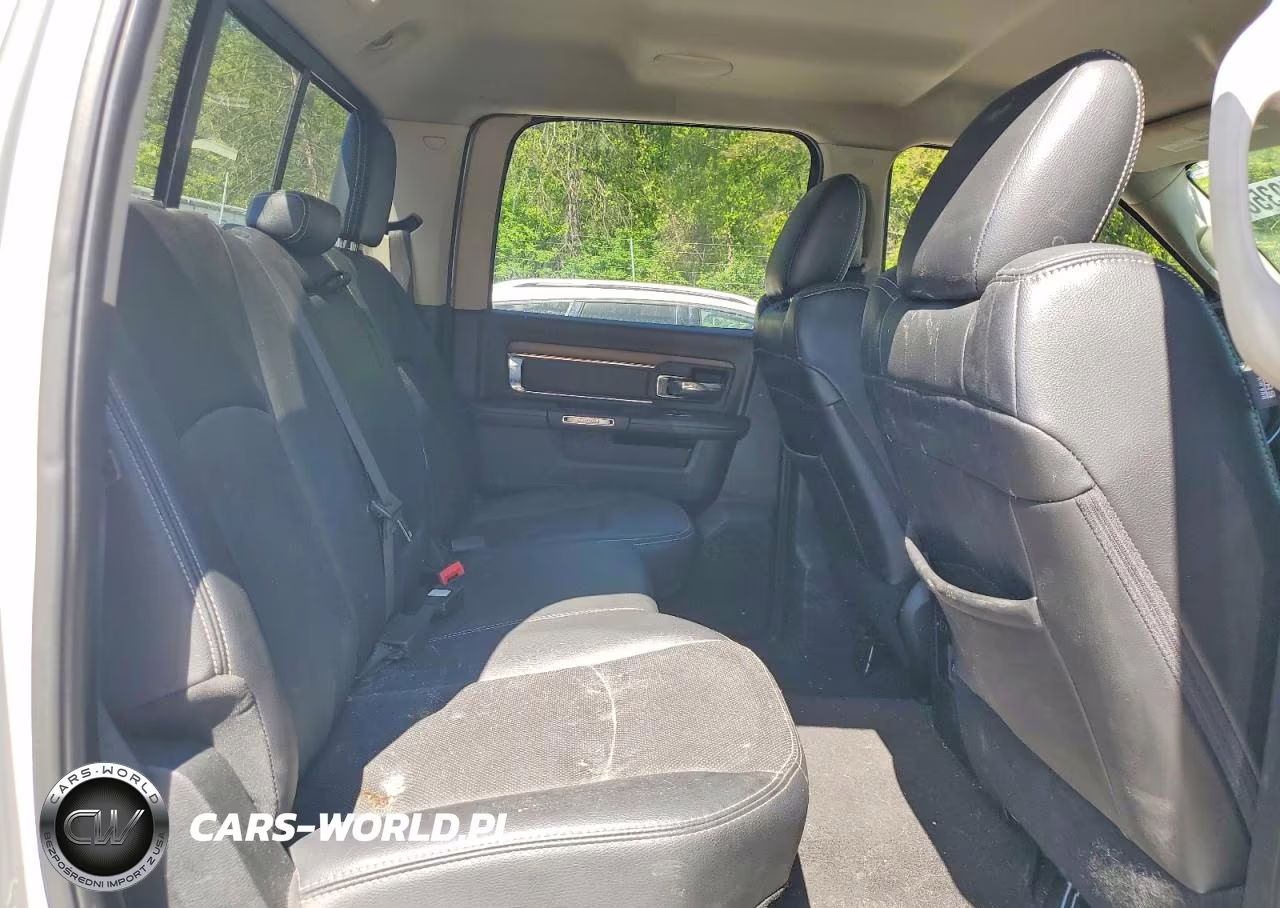 2017 Ram 1500 Laramie VIN:1C6RR7NTXHS719594 - 10