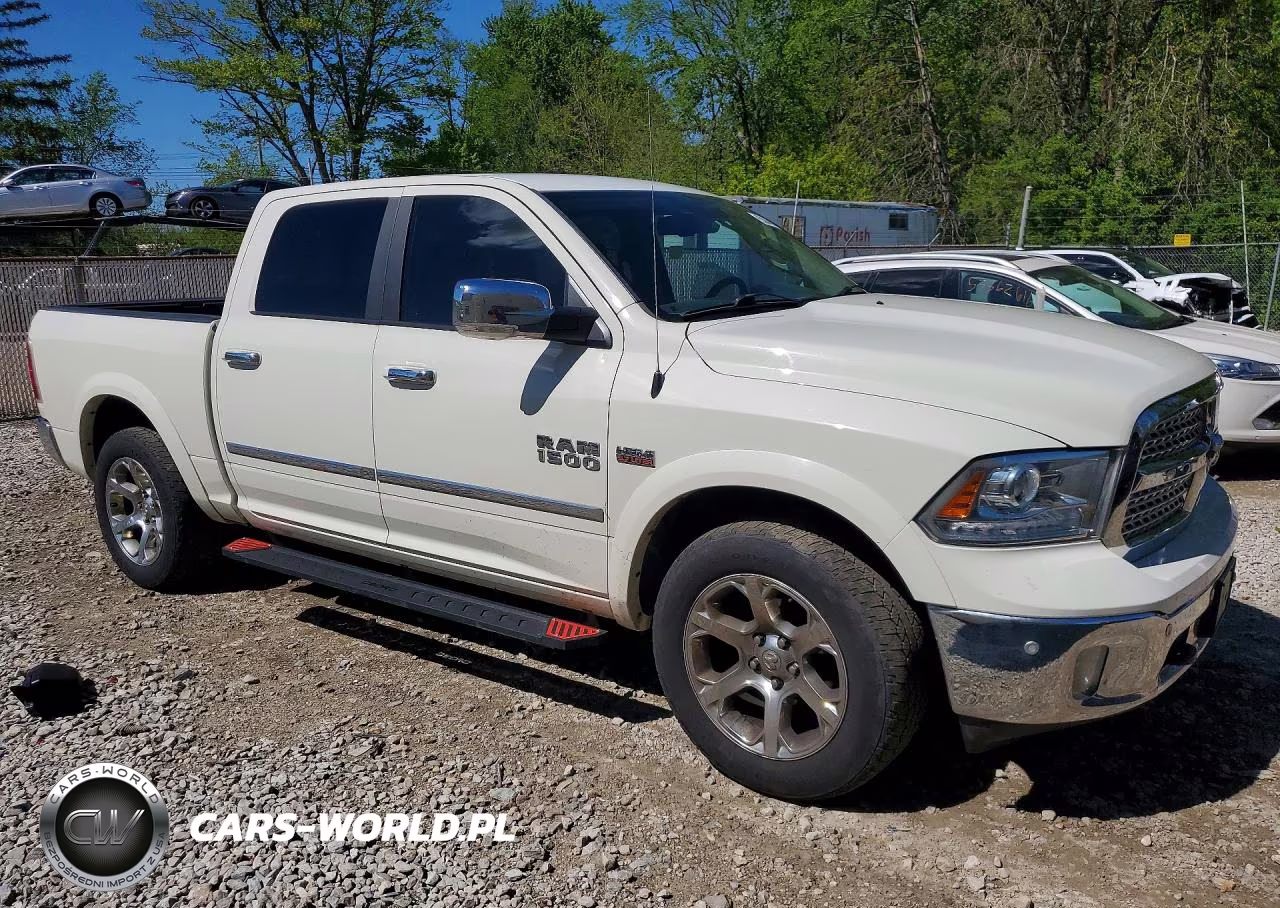 2017 Ram 1500 Laramie VIN:1C6RR7NTXHS719594 - 4