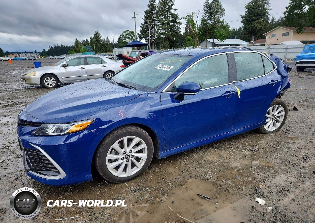 2024 Toyota Camry Le