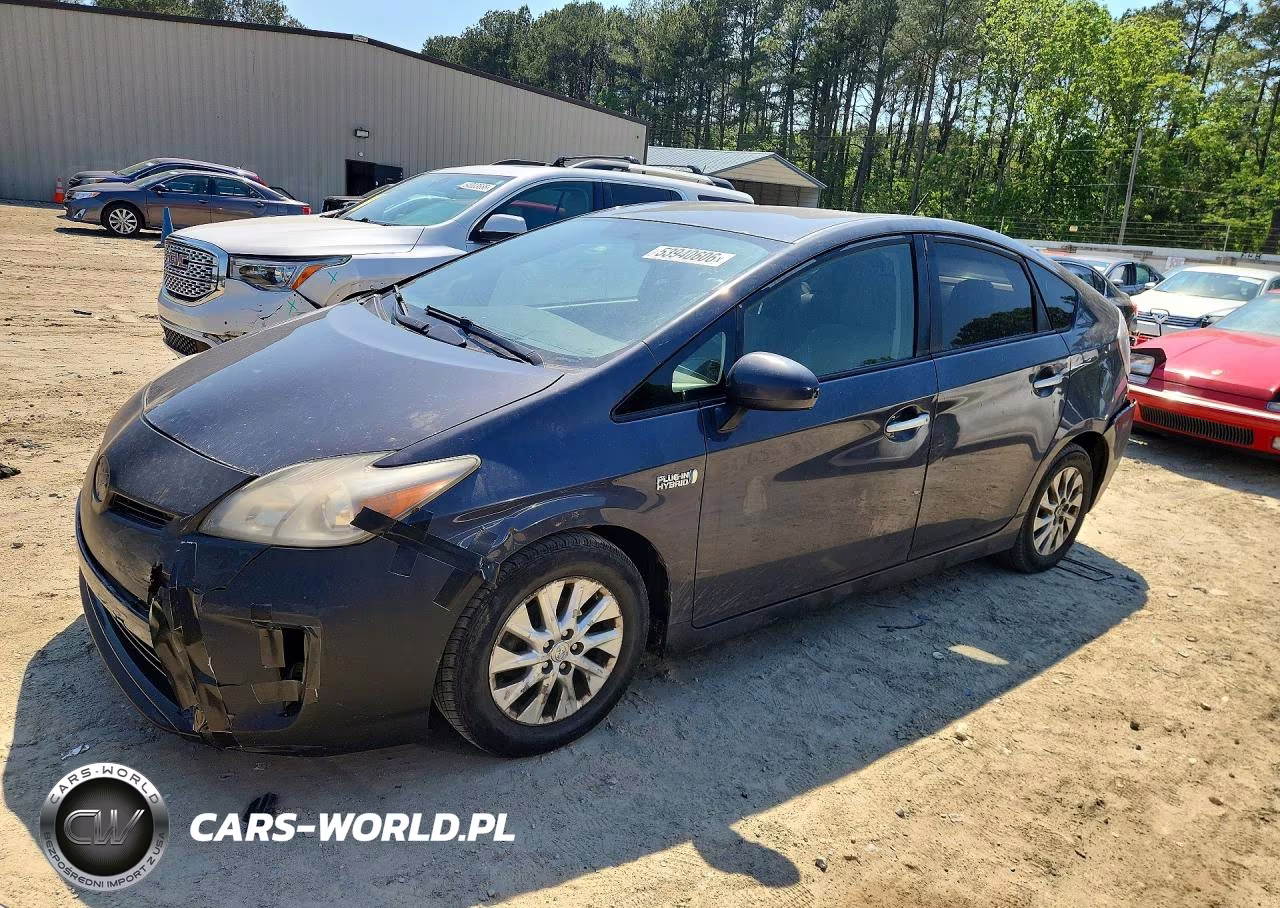 2013 Toyota Prius Plug-In Hybrid Base – zdjęcie 1 z 12