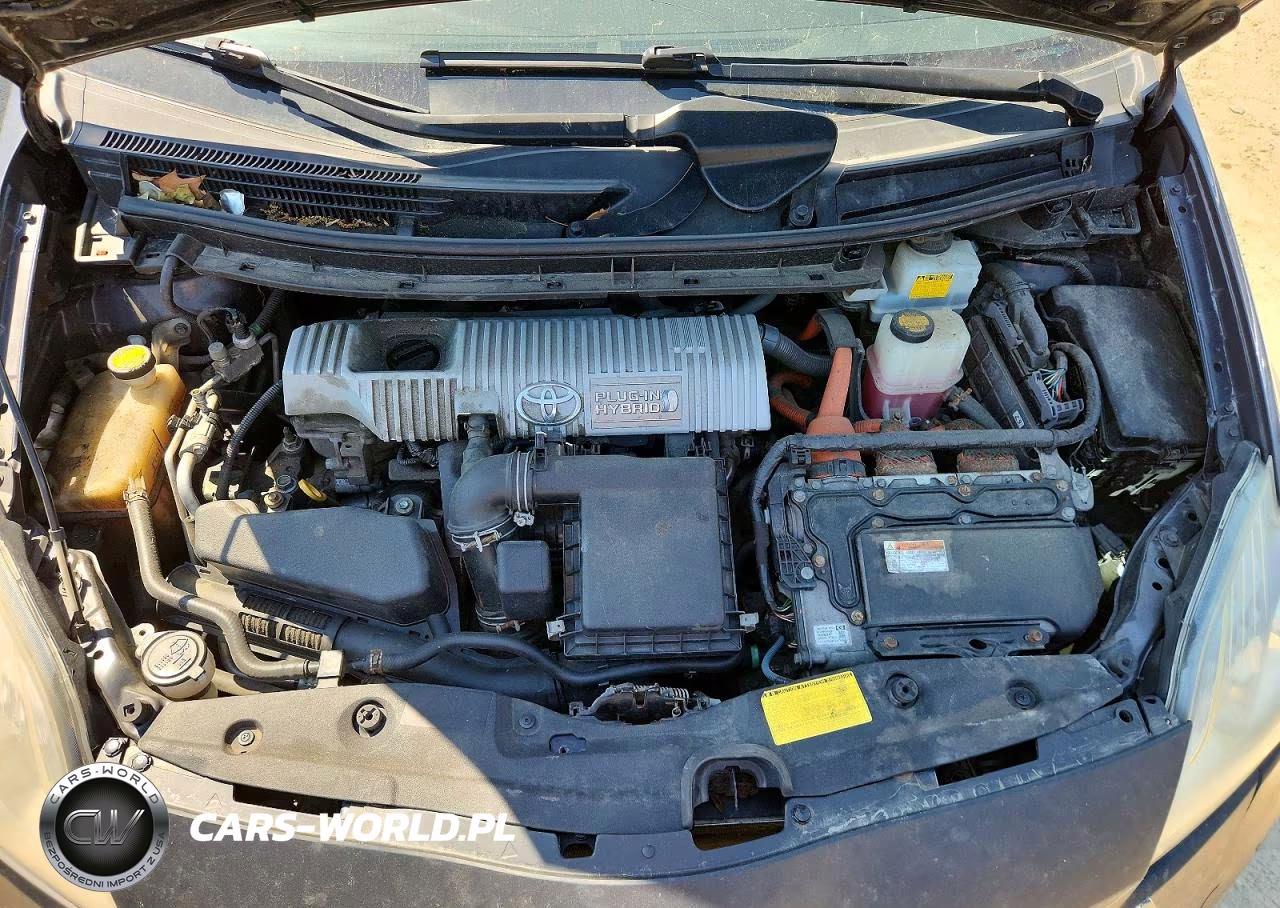 2013 Toyota Prius Plug-In Hybrid Base VIN:JTDKN3DP5D3031610 - 11