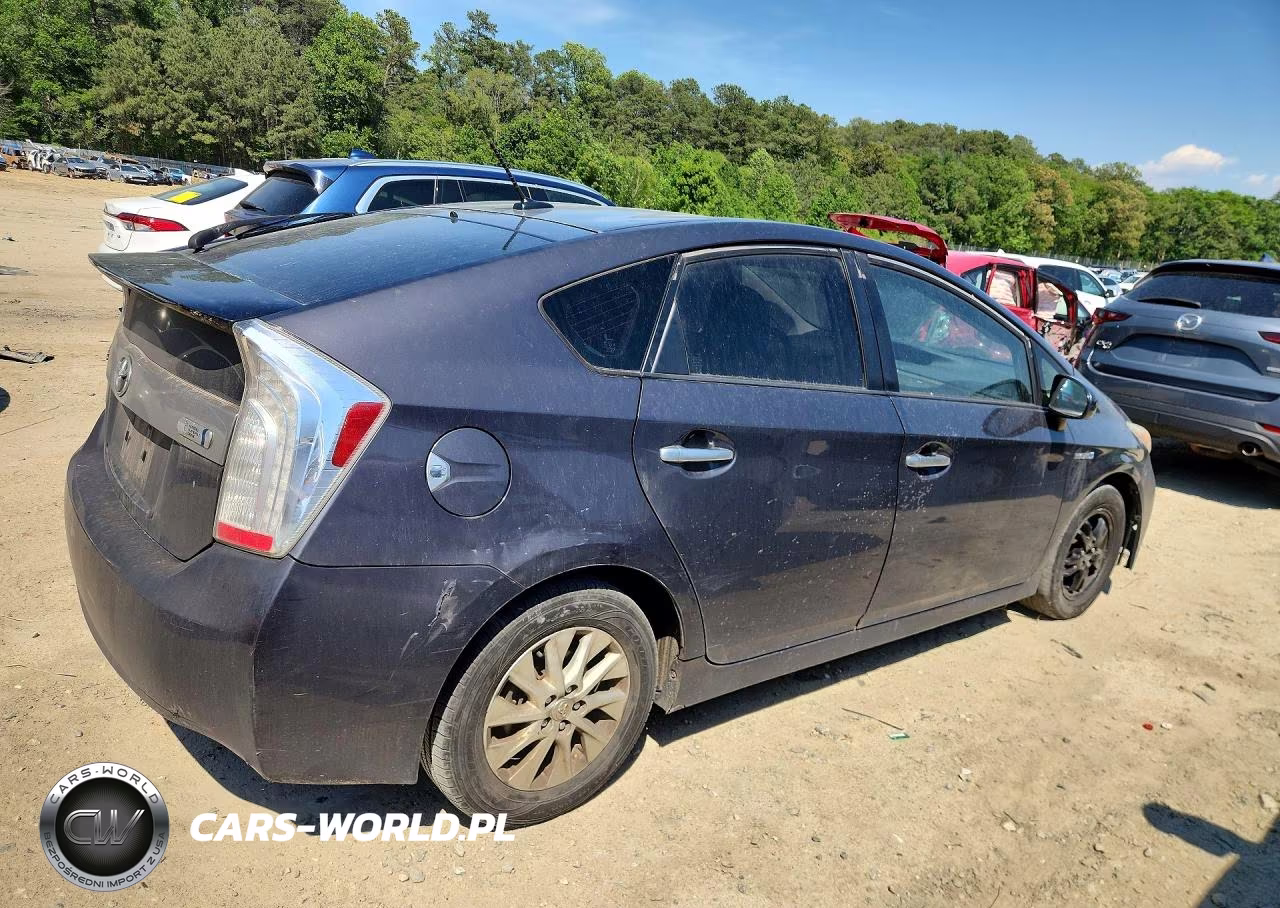 2013 Toyota Prius Plug-In Hybrid Base VIN:JTDKN3DP5D3031610 - 3