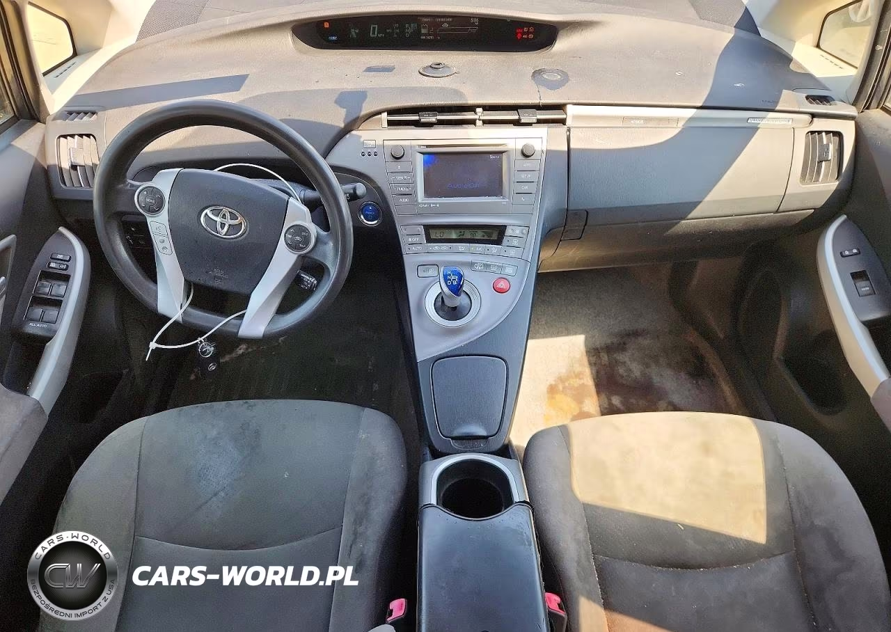 2013 Toyota Prius Plug-In Hybrid Base VIN:JTDKN3DP5D3031610 - 8