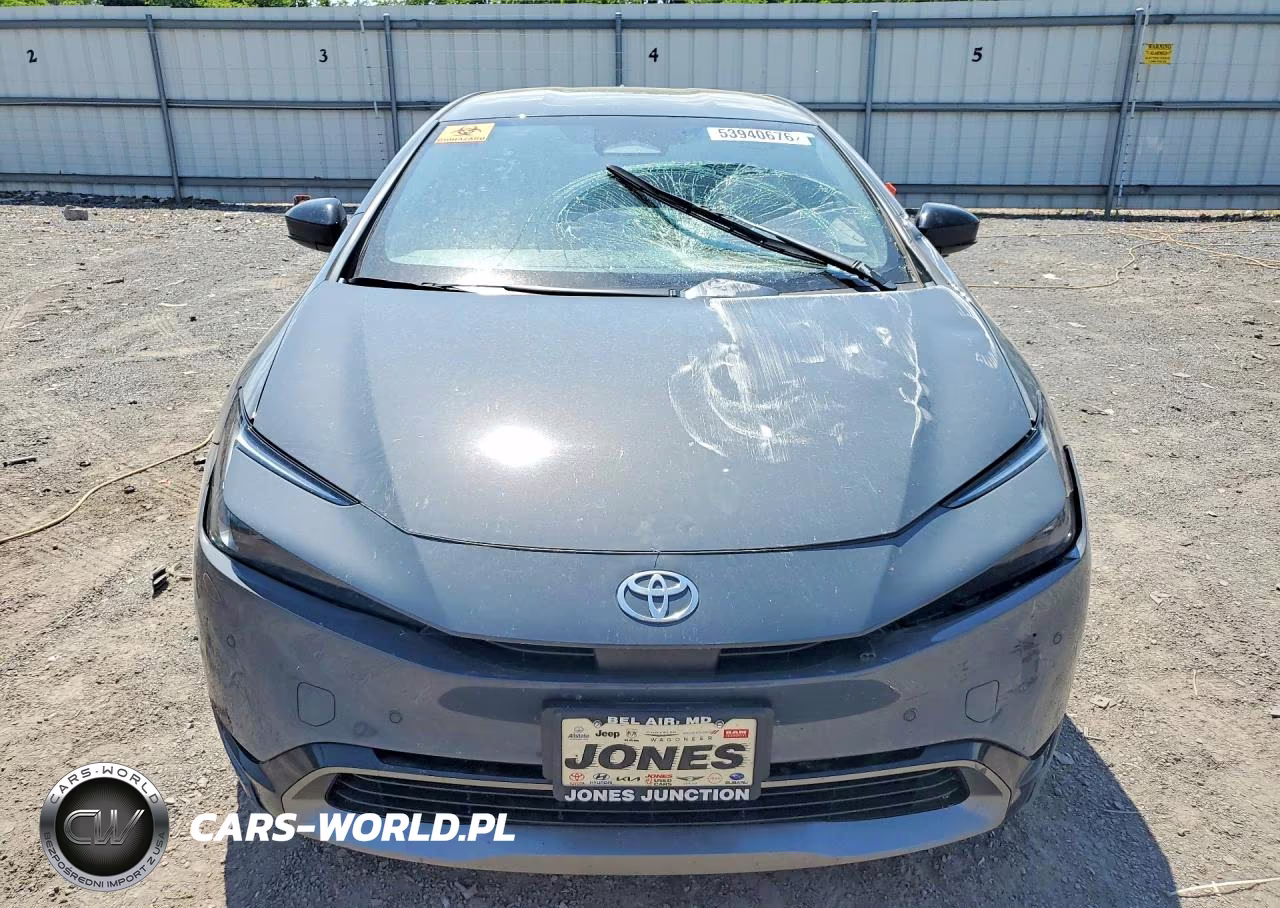 2024 Toyota Prius Xle VIN:JTDACAAU9R3024456 - 5